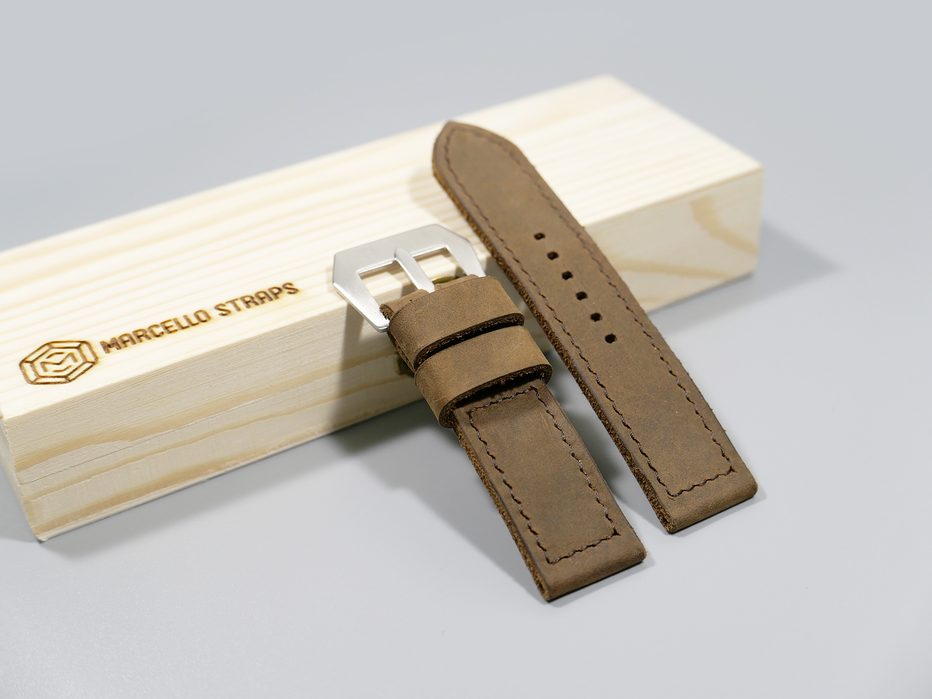 Panerai Luminor 44mm Handmade Bespoke Strap Roman Coffee IMAGE