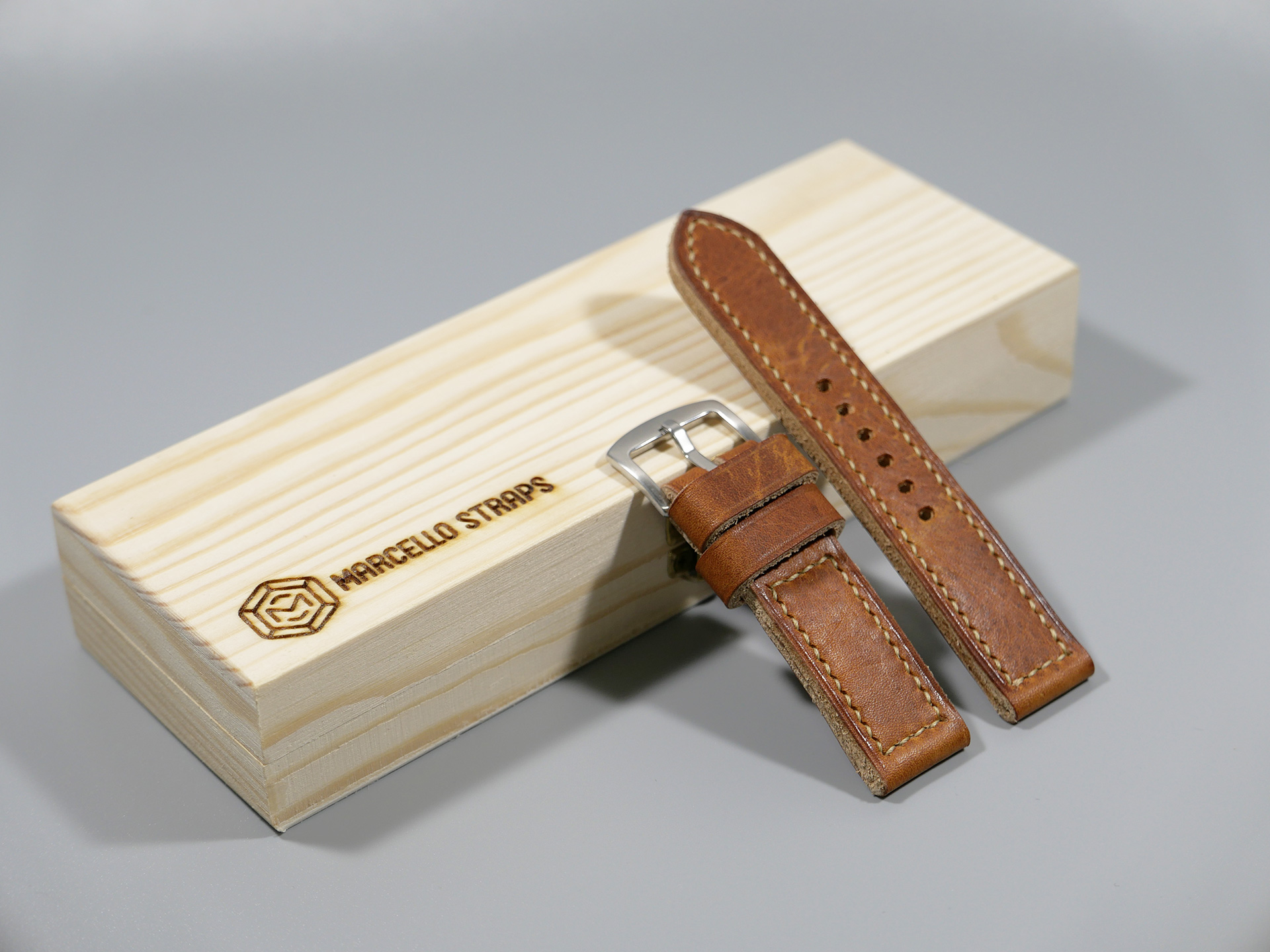 Panerai Luminor DUE 42mm Leather Strap Handmade by Marcello IMAGE