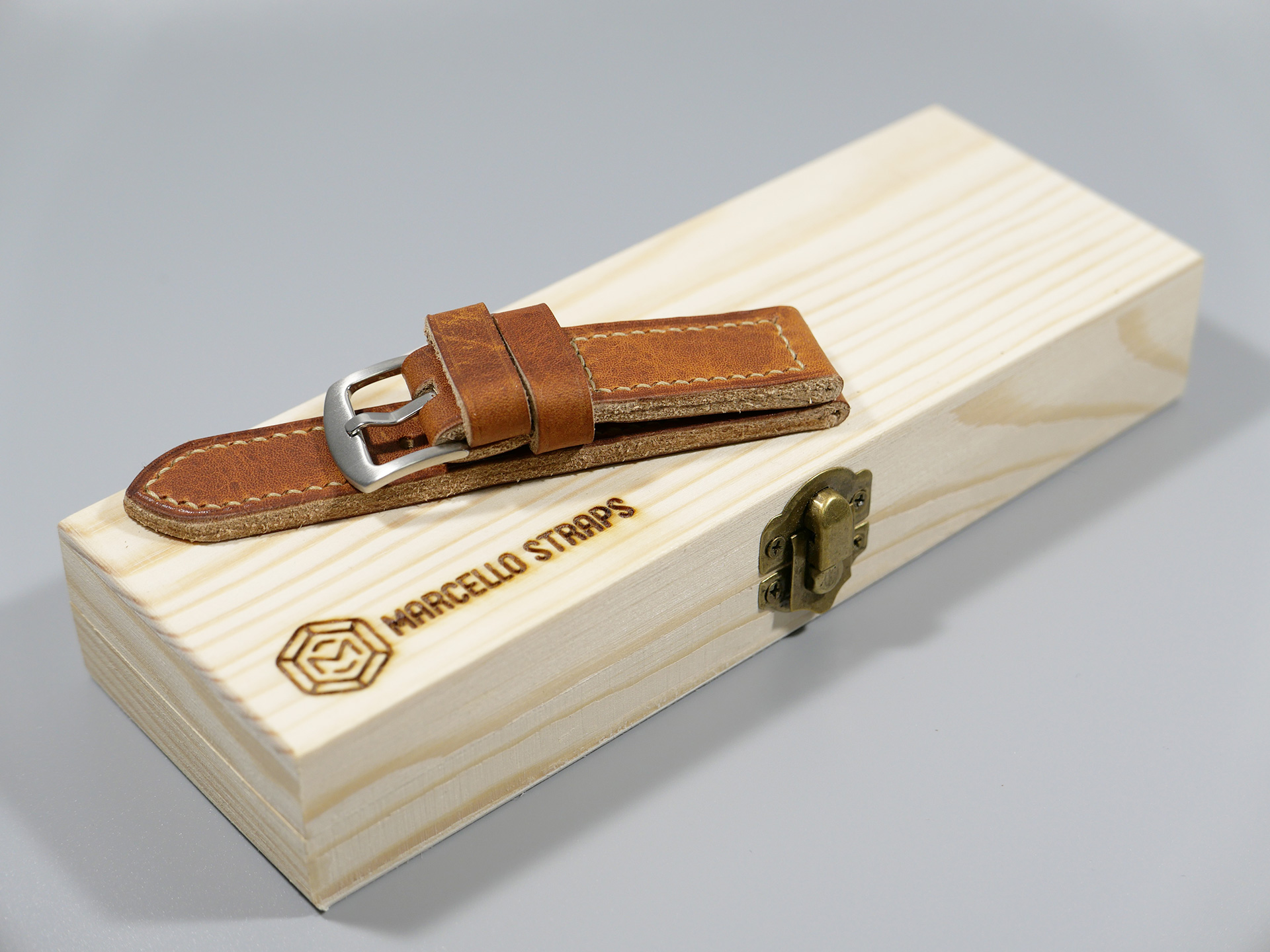 Panerai Luminor DUE 42mm Leather Strap Handmade by Marcello IMAGE