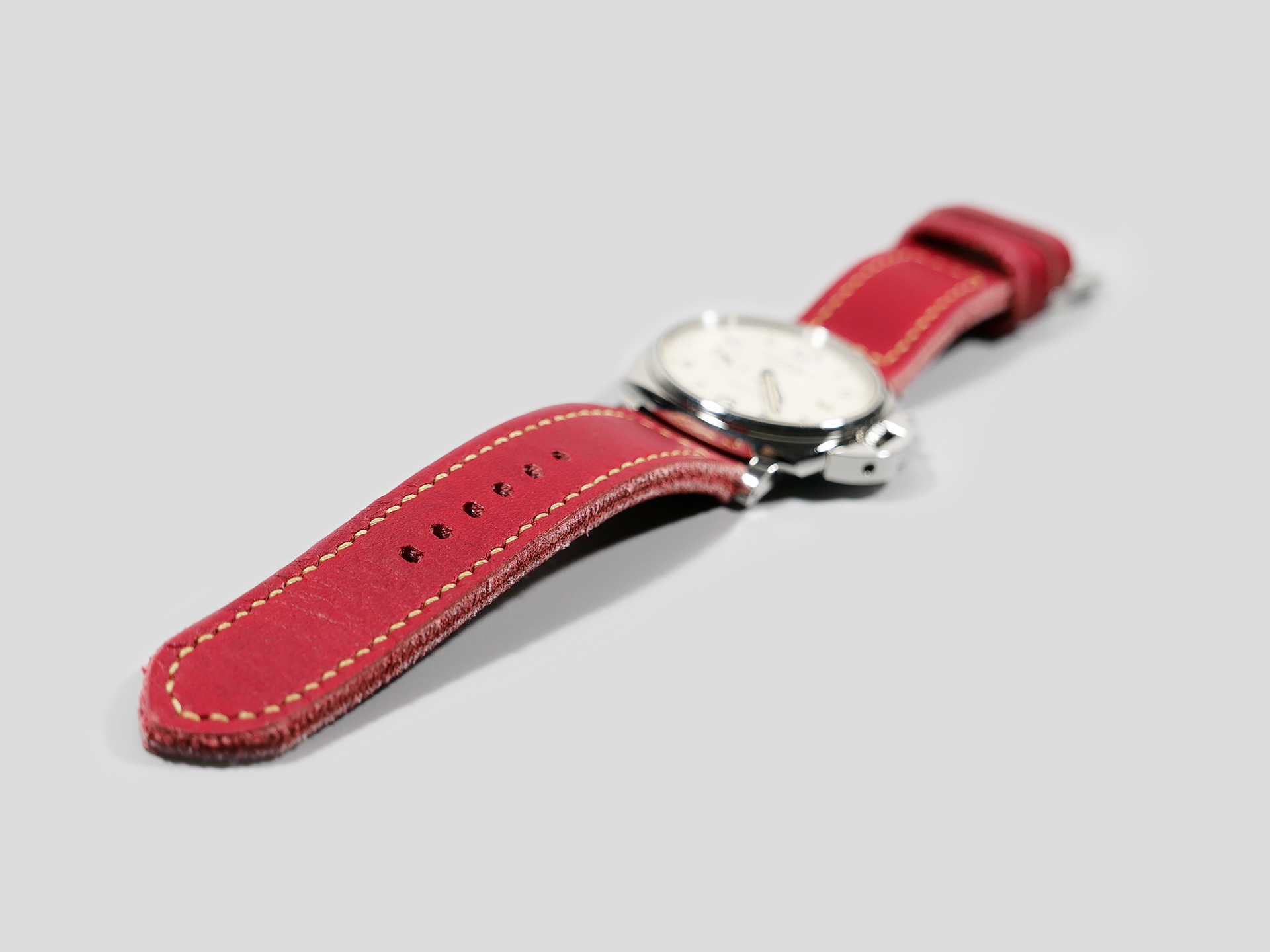 Luminor Due 42mm Crimson Red Strap Marcelllo IMAGE