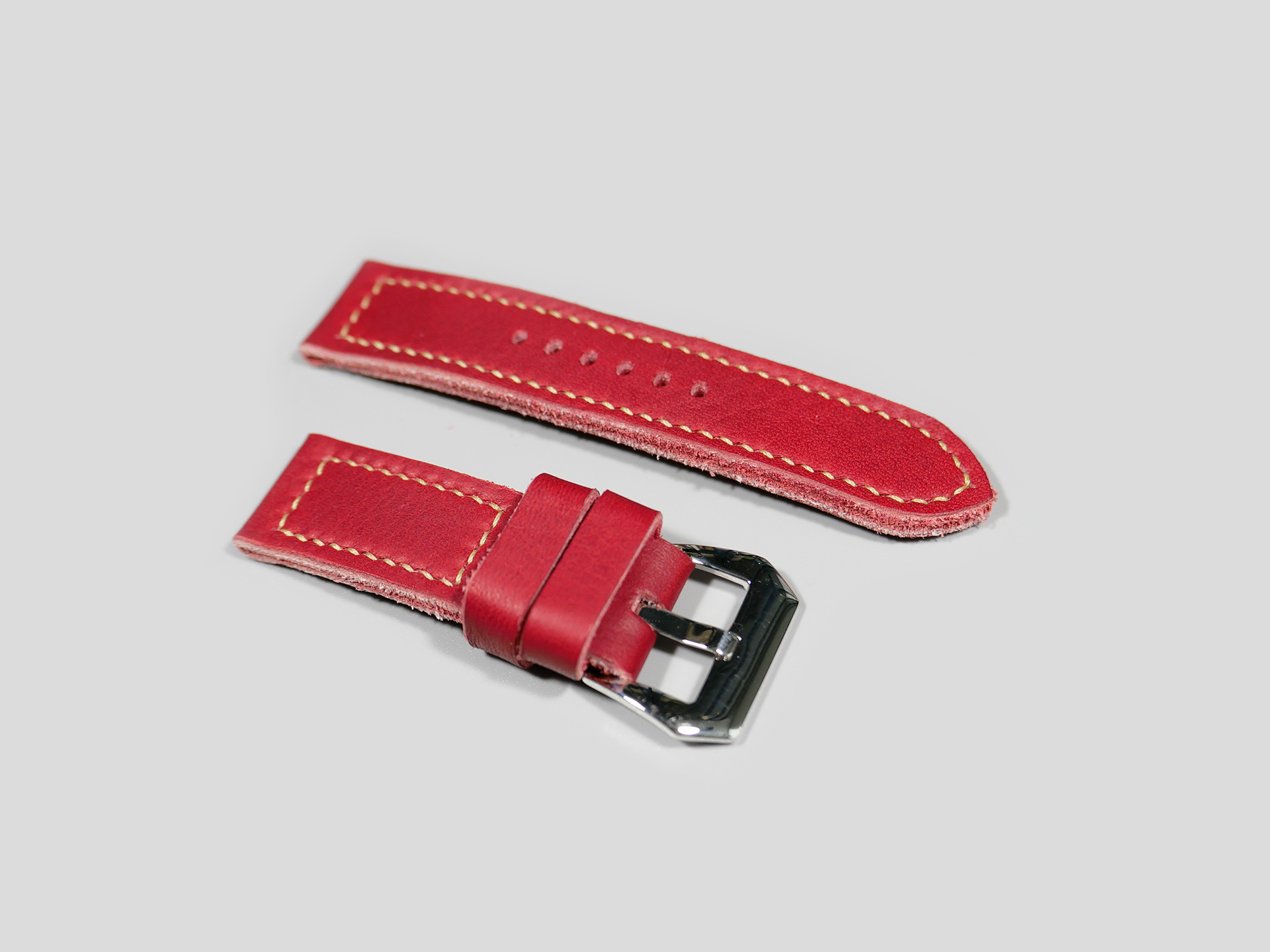 PAM00906 Red Strap Luminor Due 42mm Marcello IMAGE