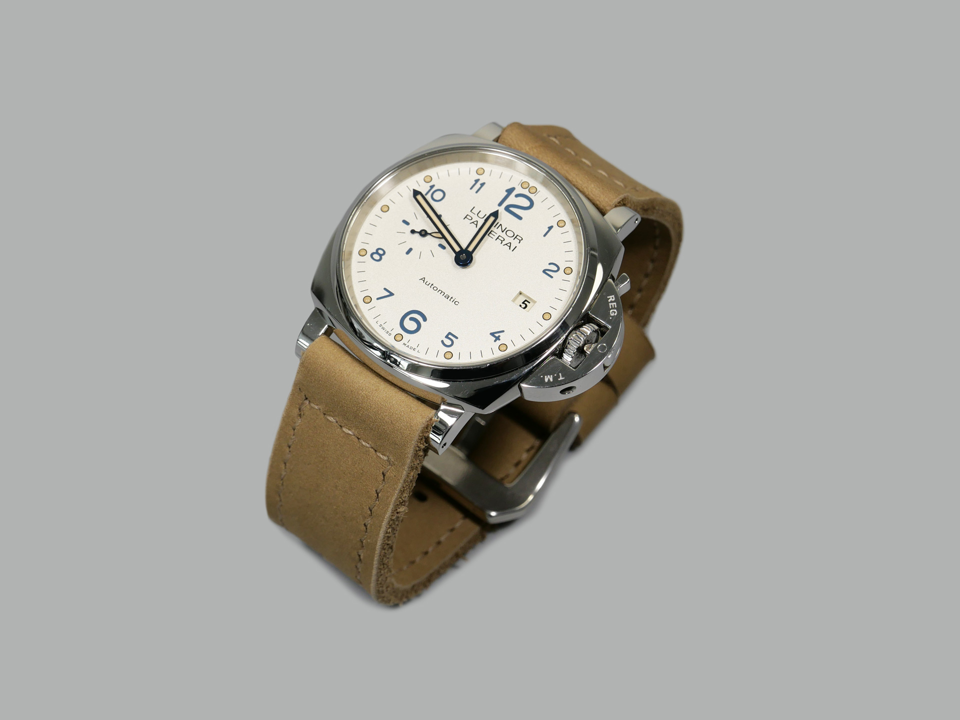 Beige Strap on Panerai 42mm Due PAM00906 IMAGE