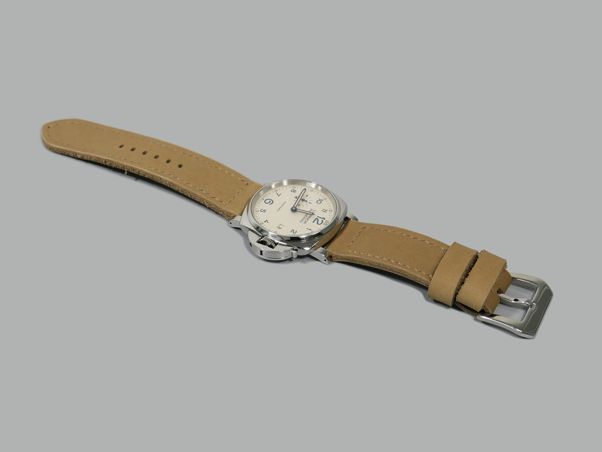 Beige Strap on Panerai 42mm Due PAM00906 IMAGE