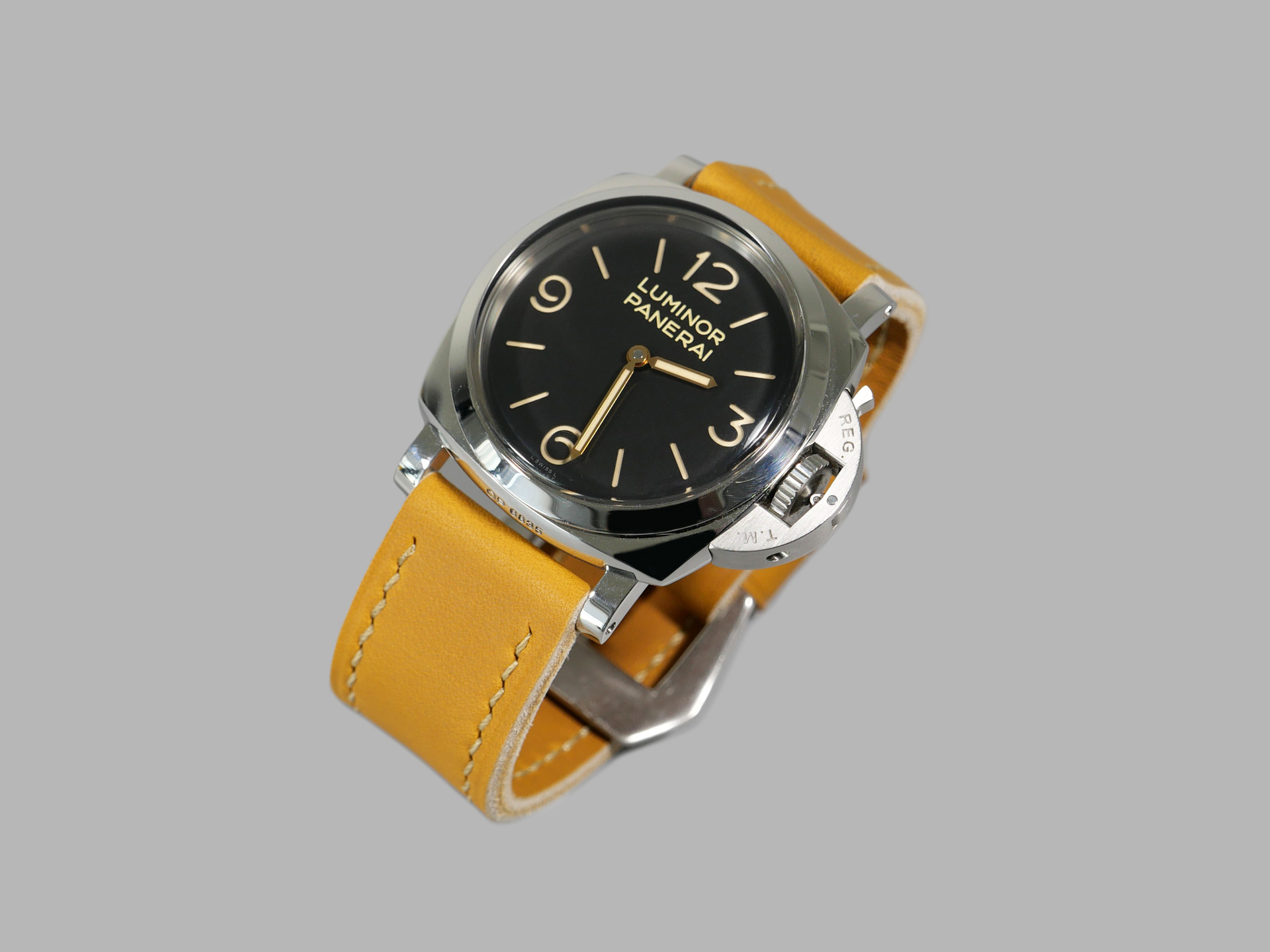 47mm Panerai Luminor PAM372 with Tan Strap IMAGE