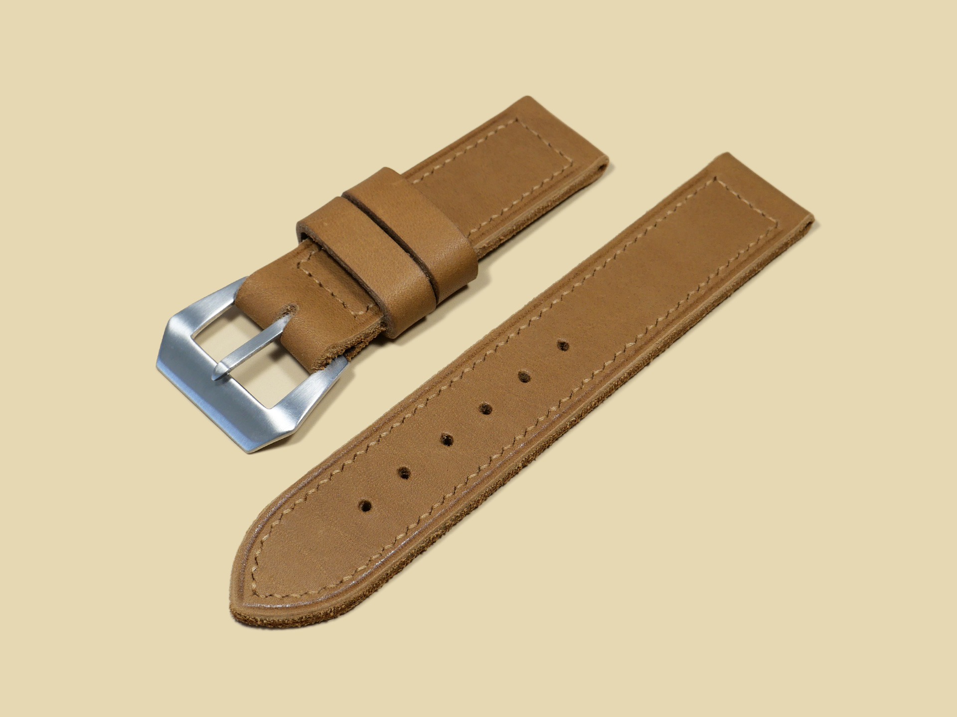 pre-V homage Panerai 44mm Strap IMAGE