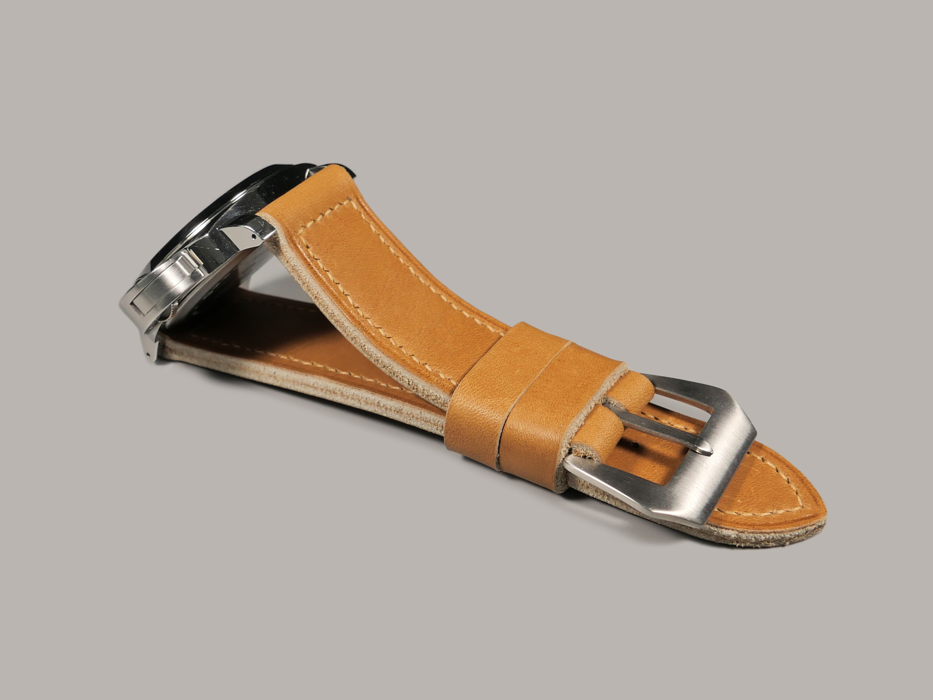 Handcrafted Tan Pre-V Style Strap for 44mm Panerai IMAGE