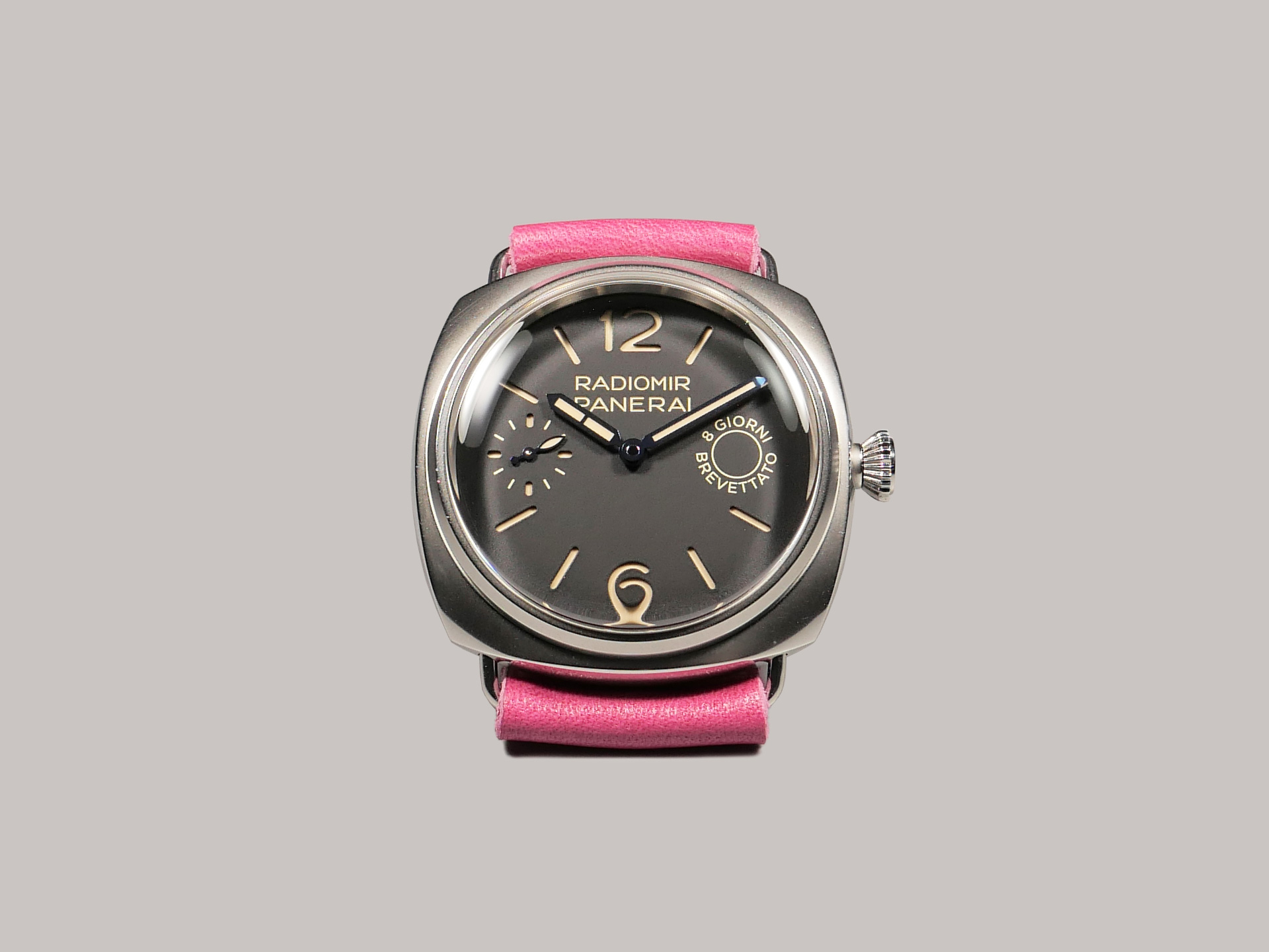 Pink Panerai Radiomir Strap on PAM992 IMAGE