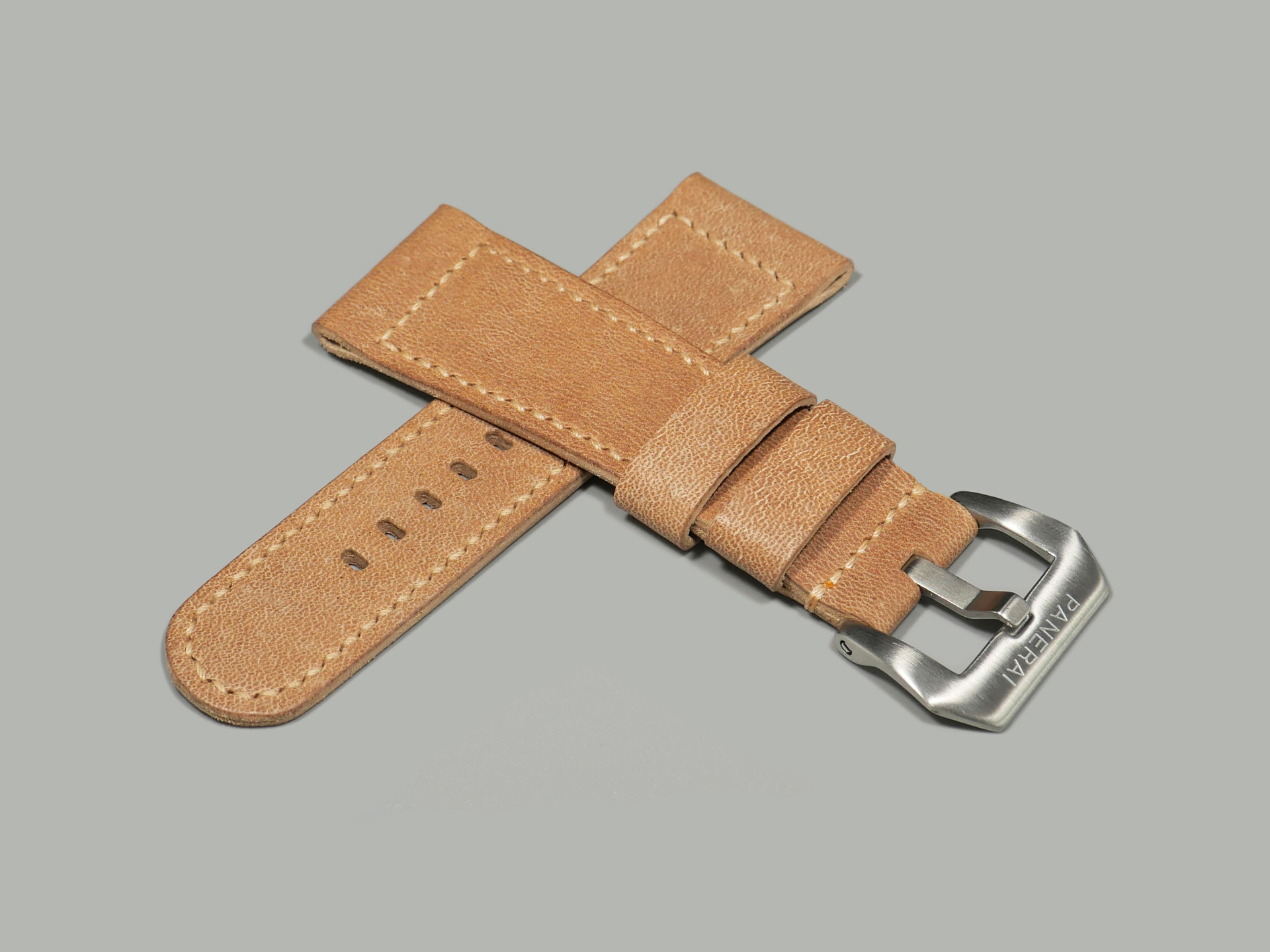 Detail of Tan Radiomir Strap IMAGE