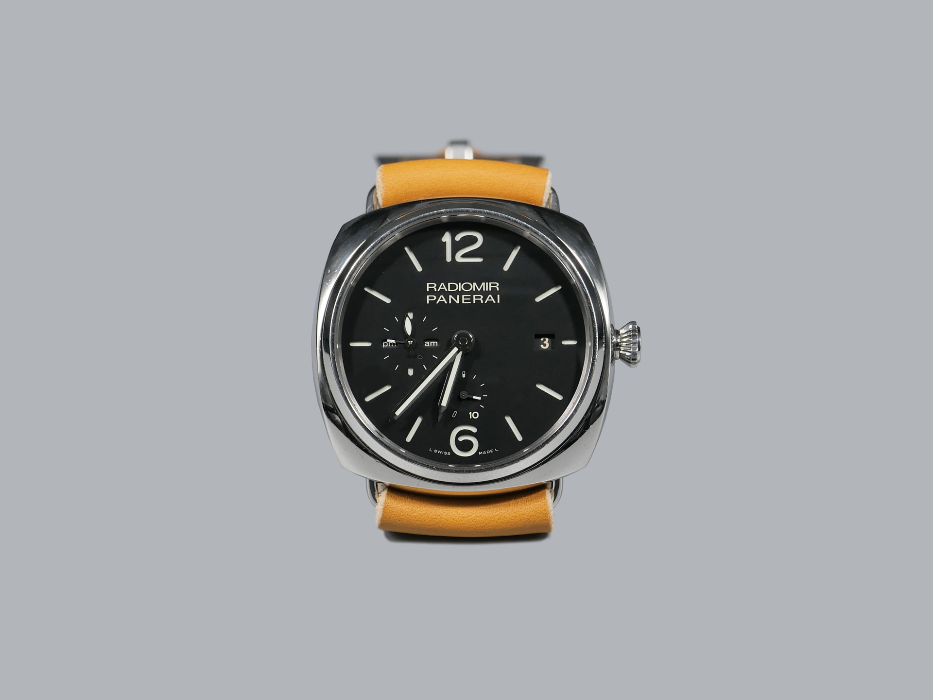 Thick Radiomir Strap with glossy finish IMAGE