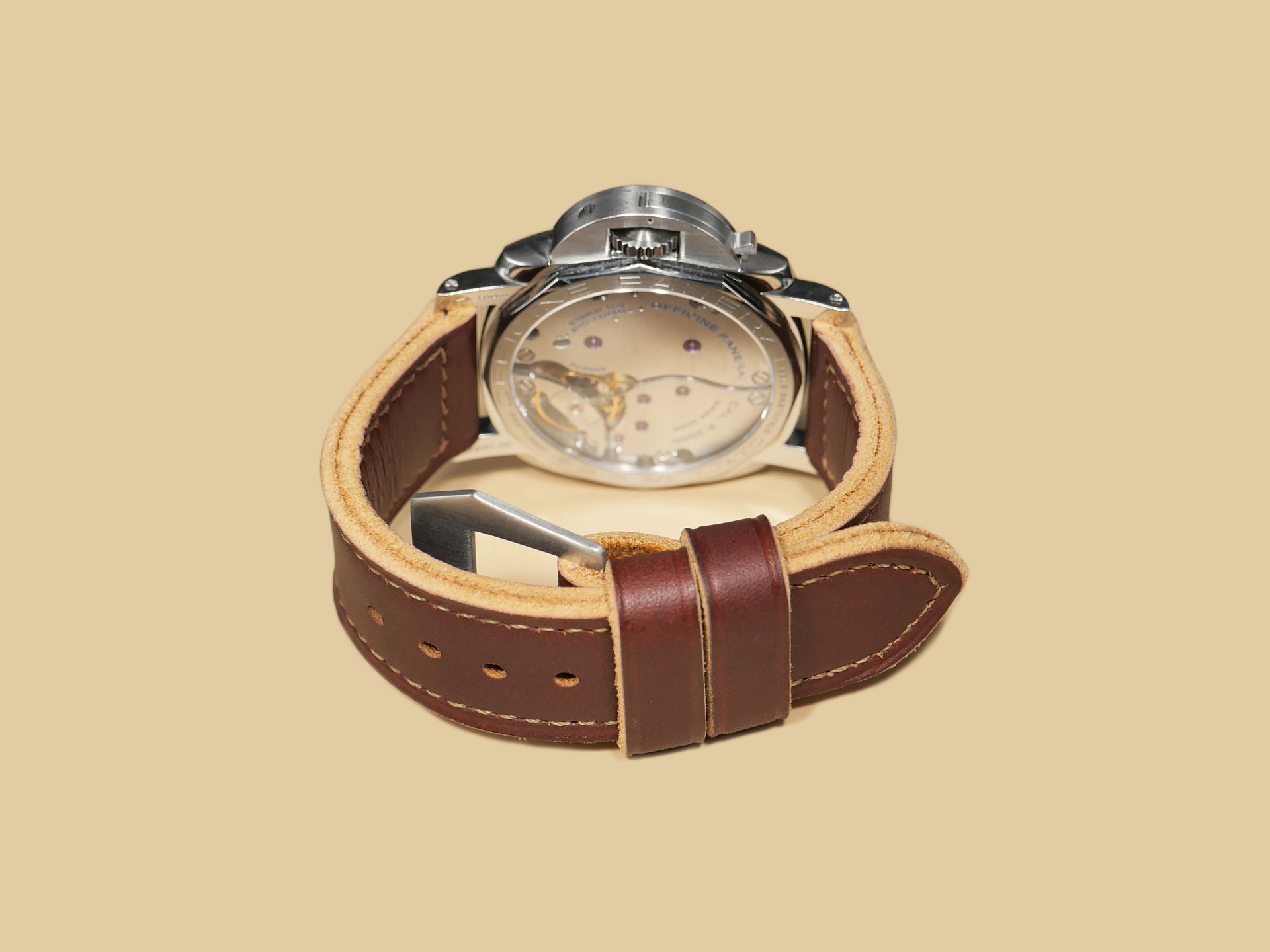 Detailed view of the texture on a Soft Panerai Strap 47mm.