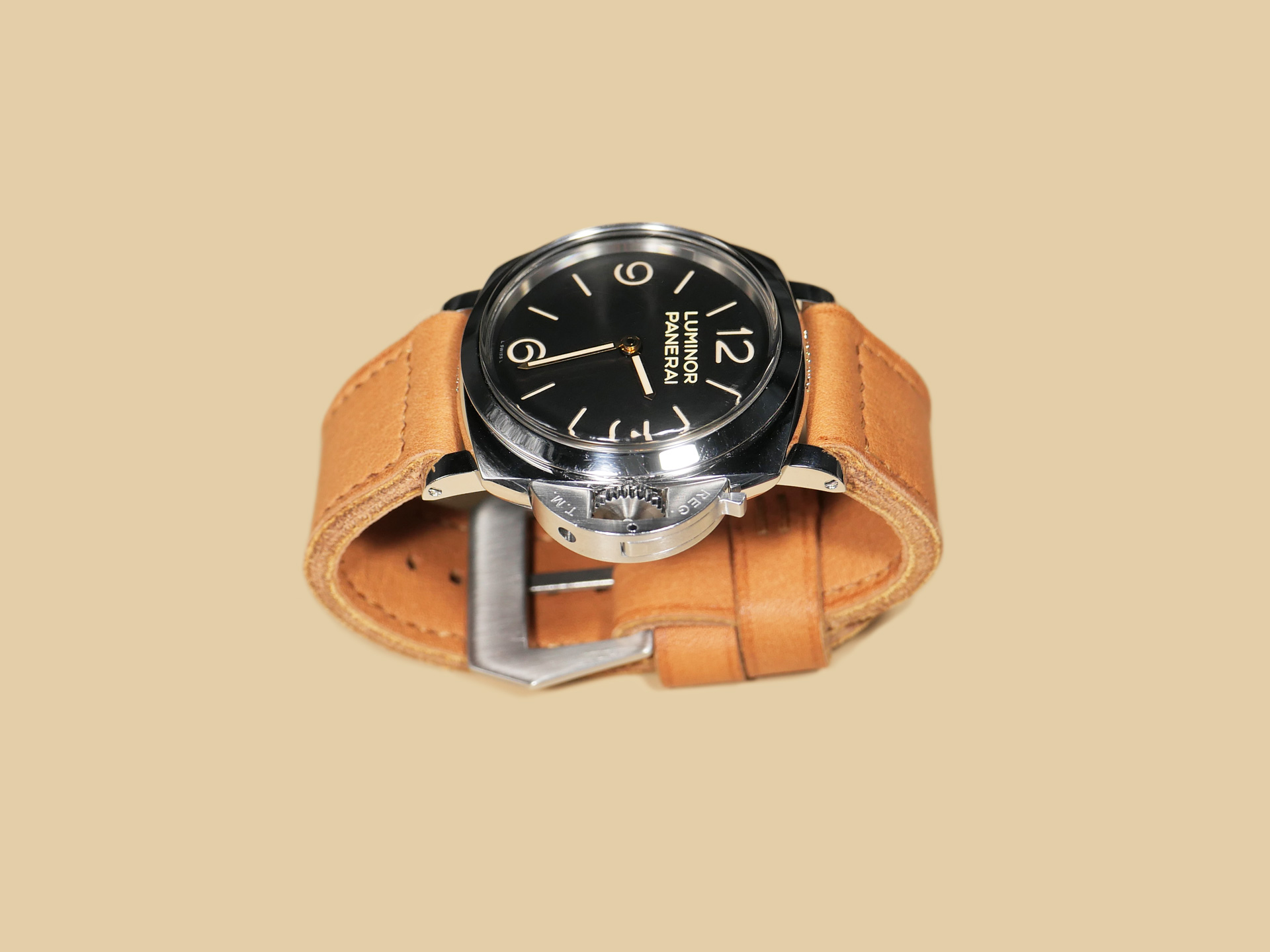 High-quality leather Thick Orange Panerai strap for 47mm Panerai watches with a soft texture
