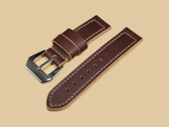 Thick aftermarket Panerai DUE strap on 42mm PAM00906, burgundy leather.