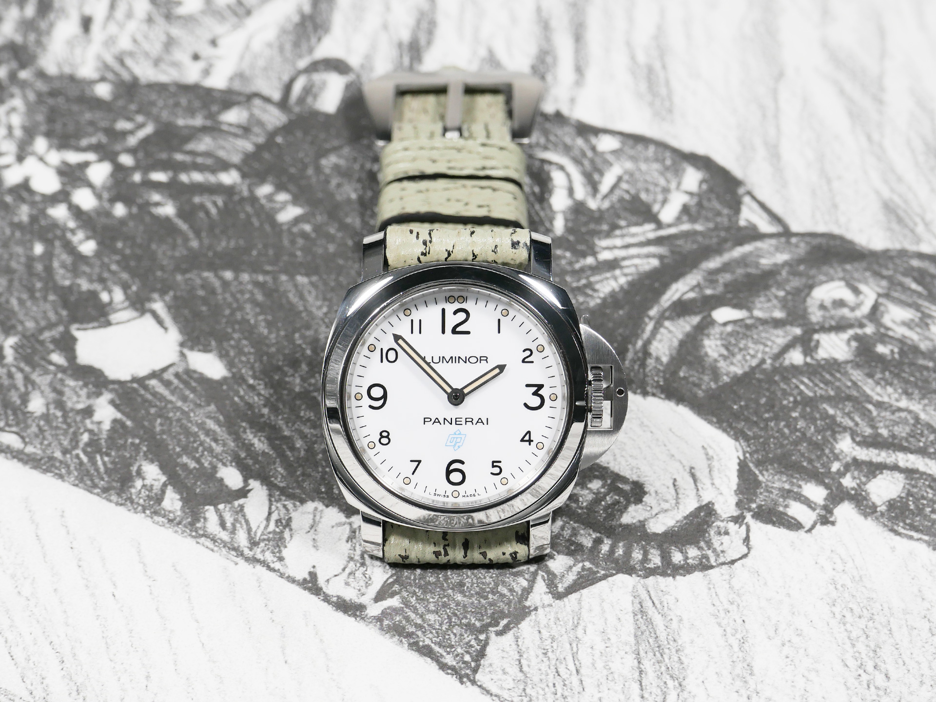 Top angle of mint grey Panerai shark skin strap on 47mm case