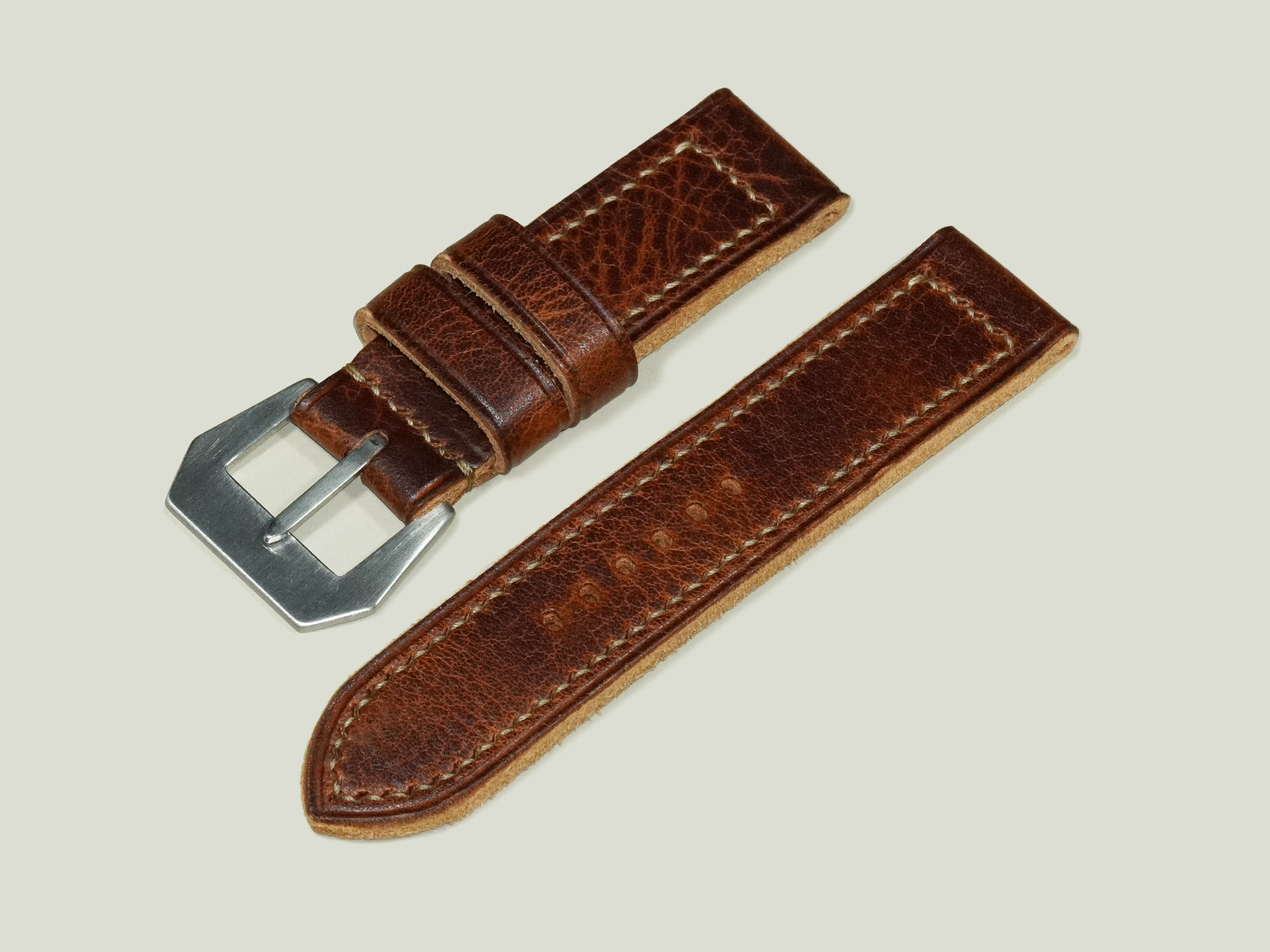 thick brown Panerai strap 44mm on Luminor watch
