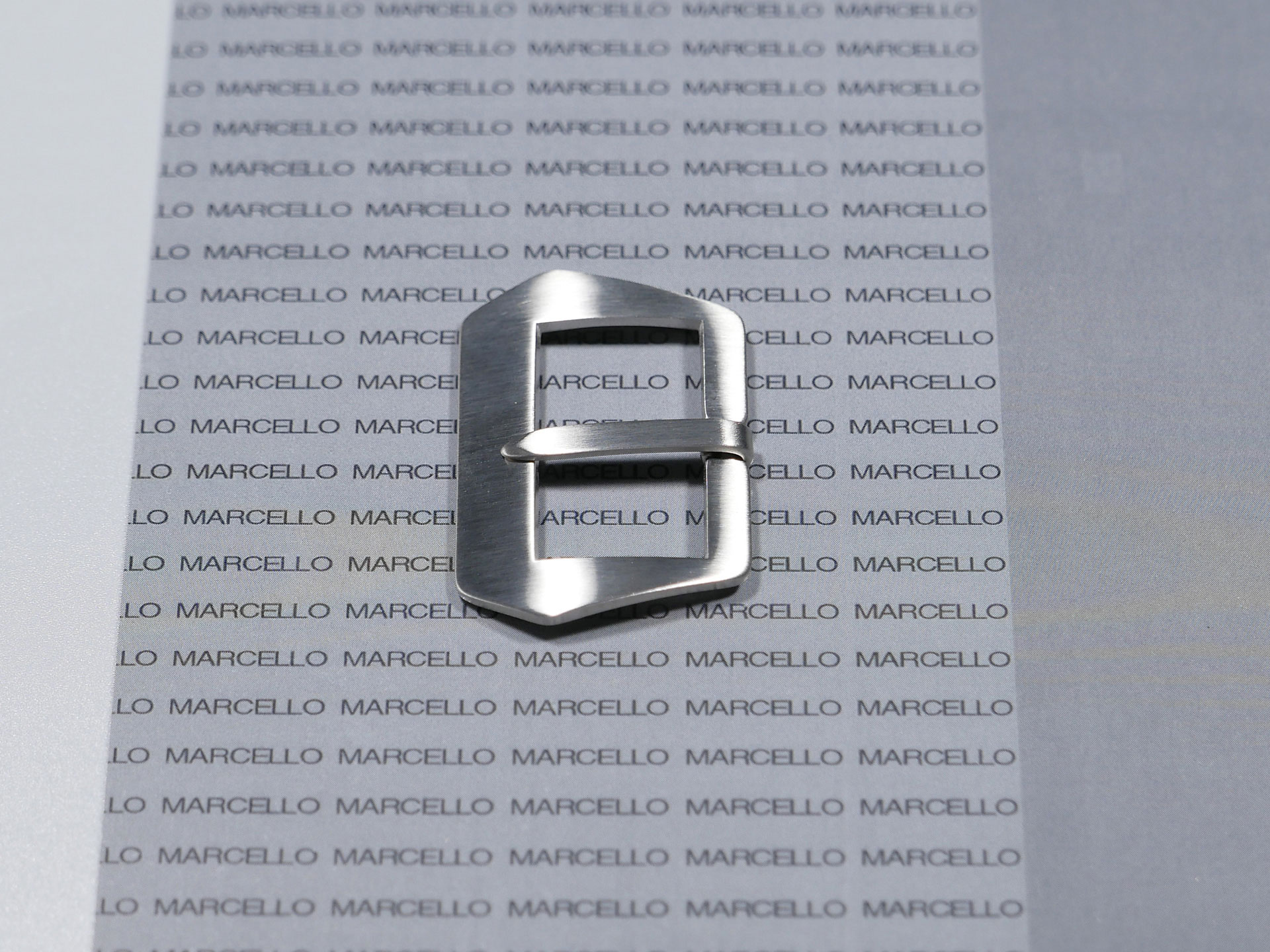 Side view of 26mm vintage Panerai pin buckle showing classic design