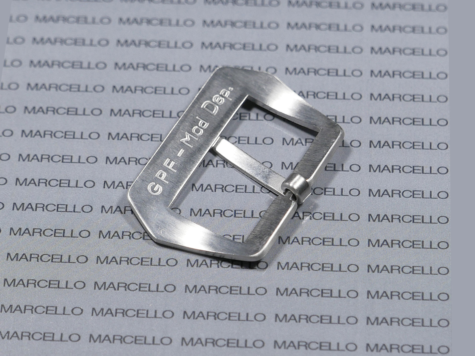 Vintage 26mm Panerai pin buckle featuring original proportions and shape