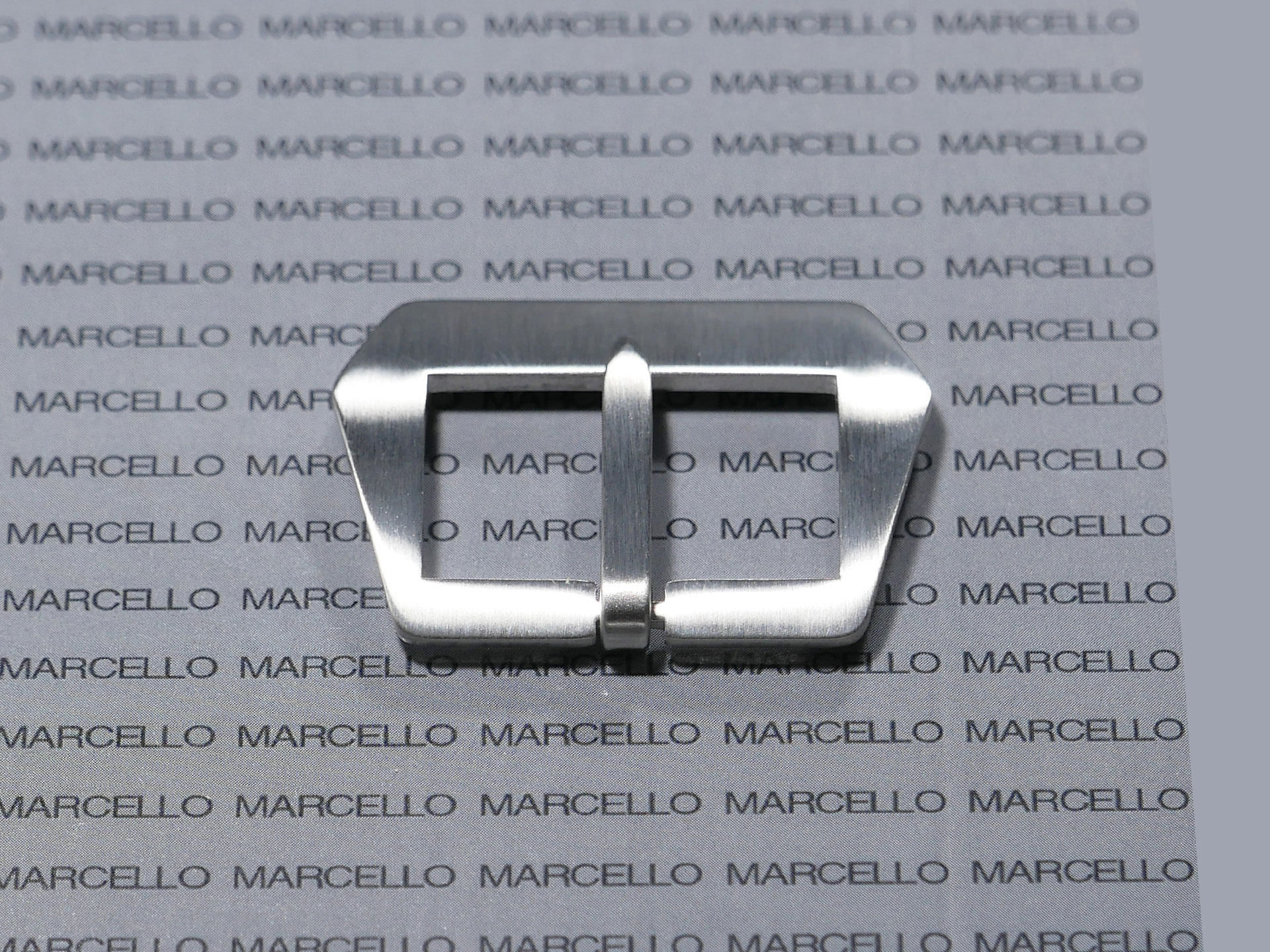 Detailed shot of Panerai vintage pin buckle 26mm with historical accuracy