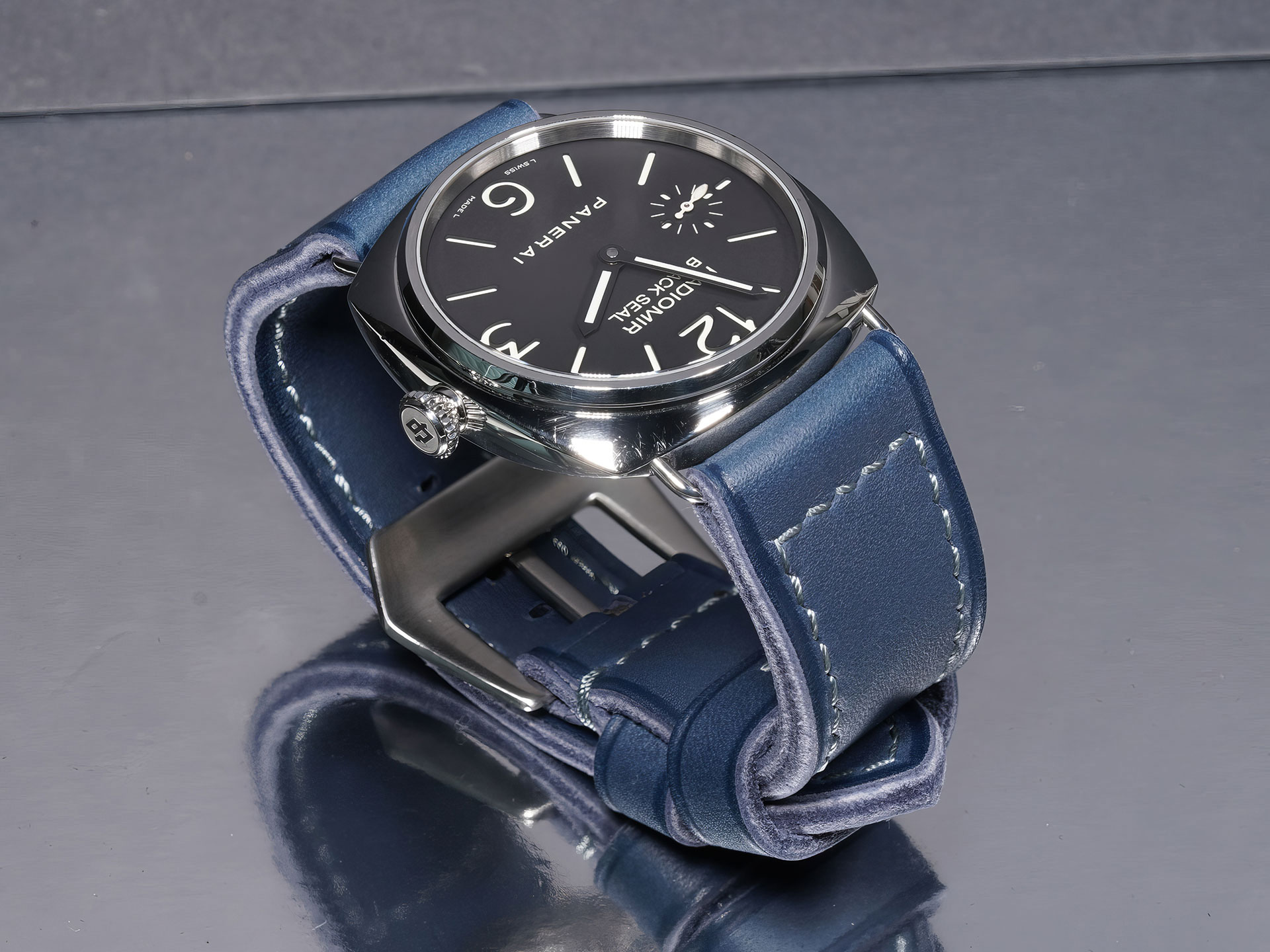blue leather Panerai Radiomir strap on PAM00183 watch