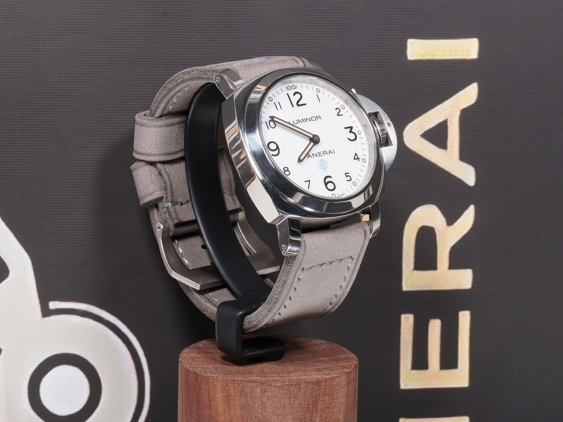 Textured grey Panerai strap with beige stitching detail