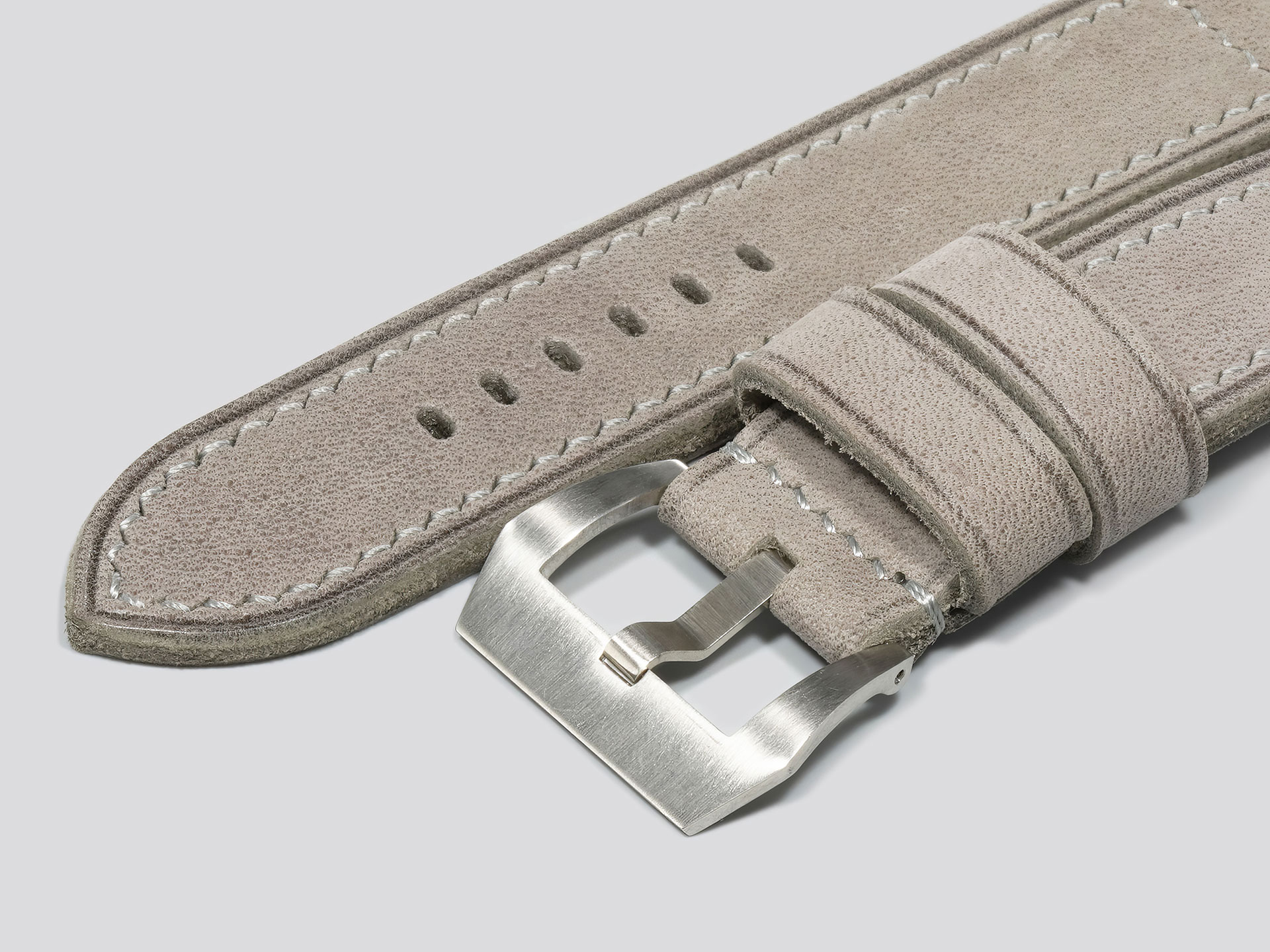 Soft grey Panerai strap for Luminor 44mm with matte finish