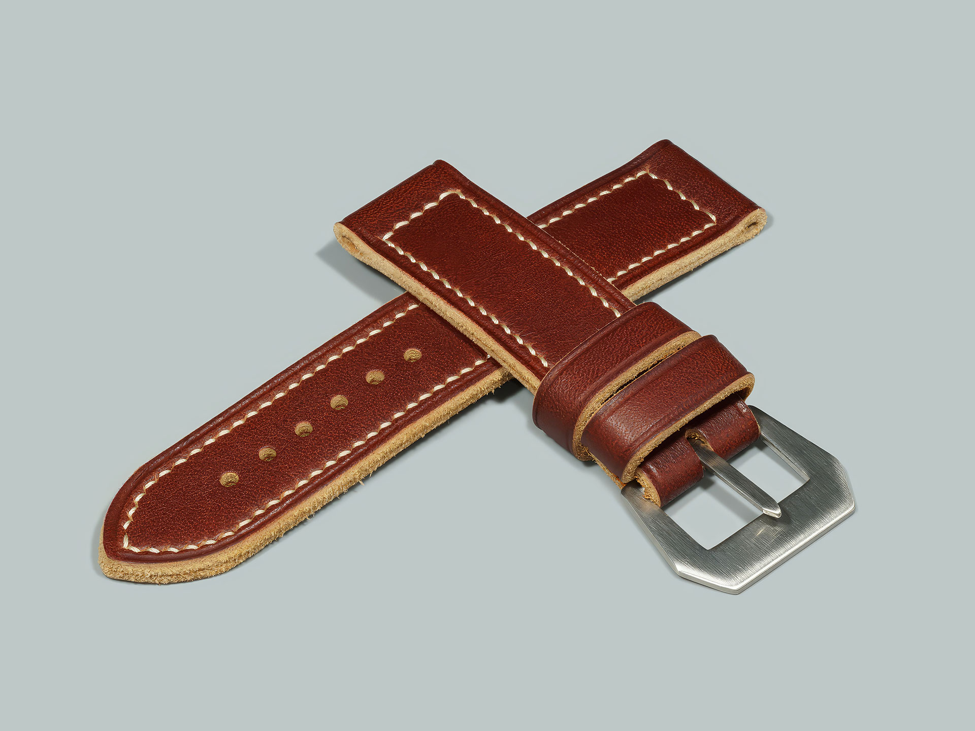 soft burgundy leather Panerai Luminor strap with vintage matte finish