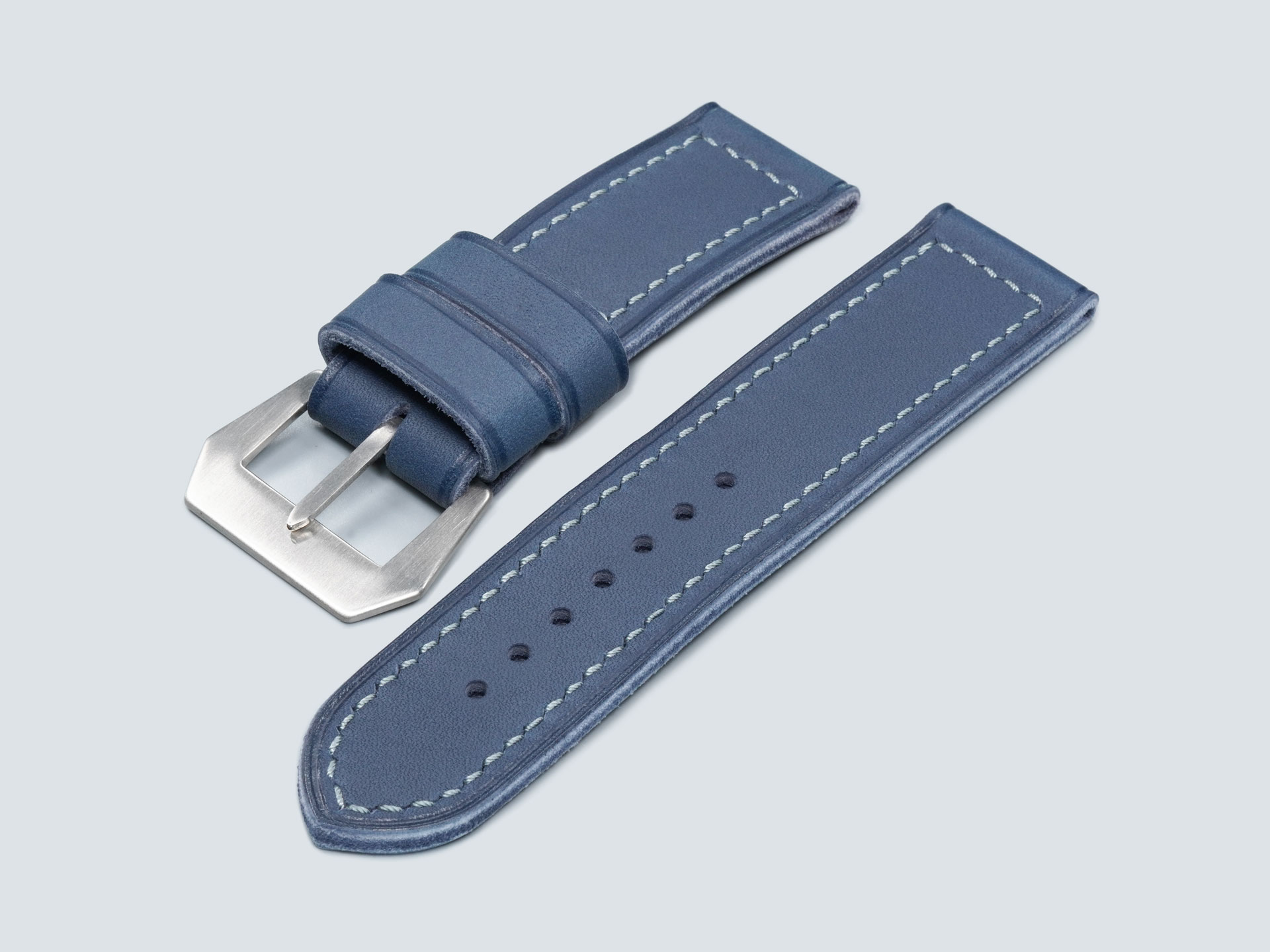 Thick Blue Panerai Strap mounted on PAM00372