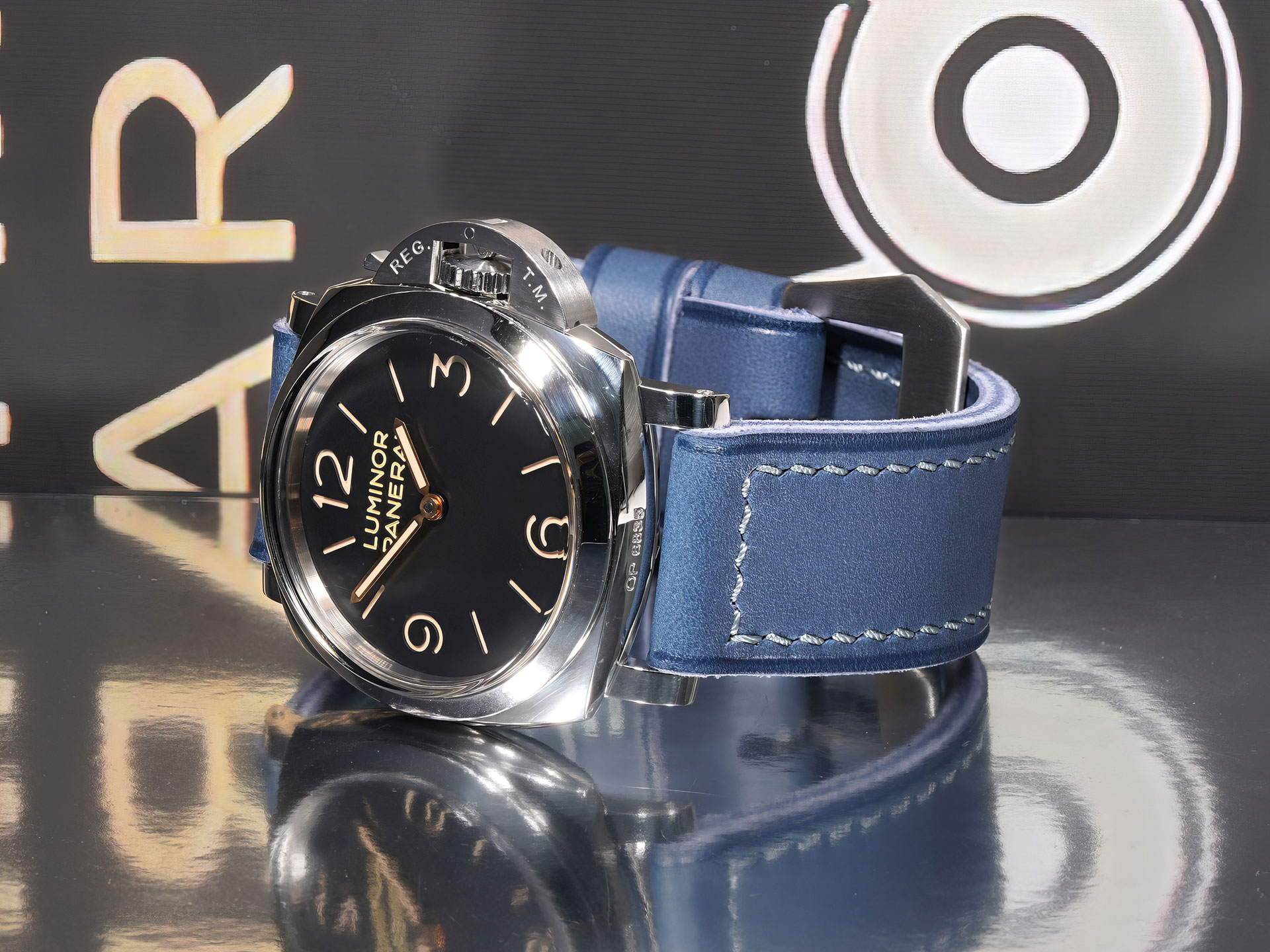 thick blue Panerai strap designed for PAM00372 case