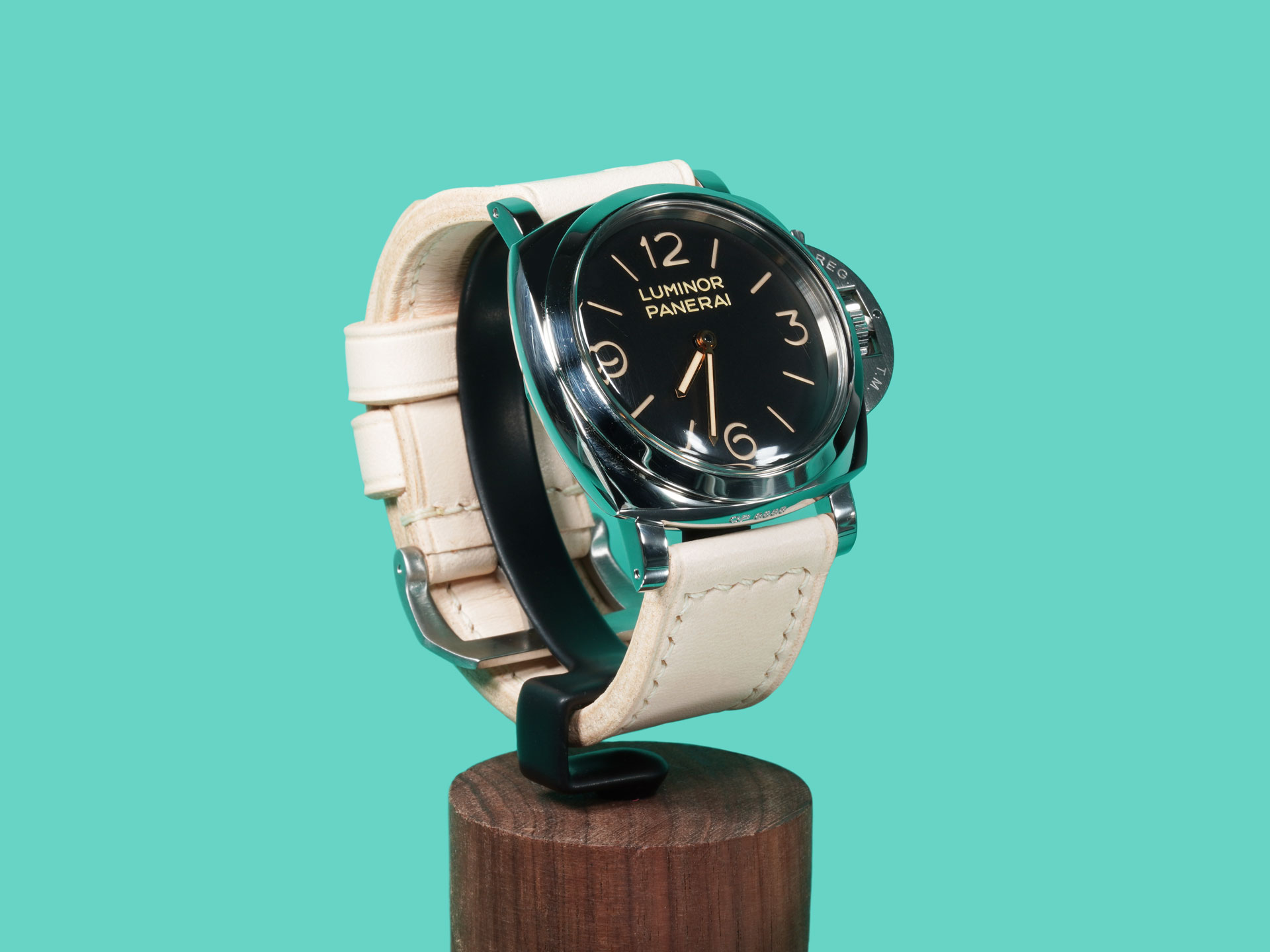 Hand burnished edge Light Tan Panerai strap