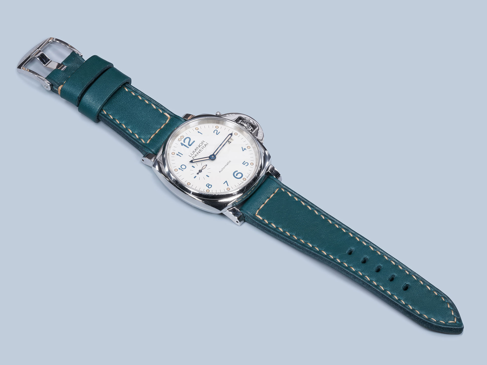 Panerai Due accessory featuring a smooth finish handmade strap in teal.