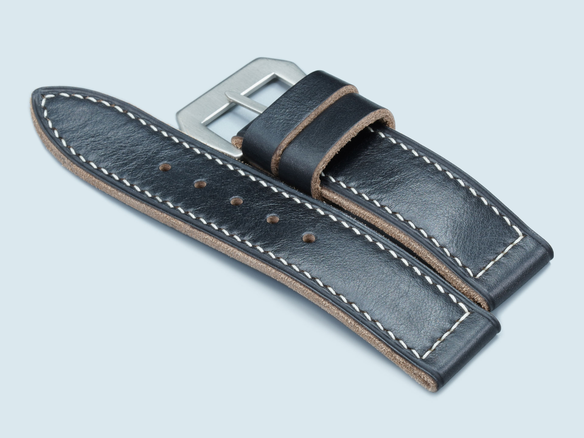 Panerai PAM 372 paired with black thick-cut artisanal leather strap.