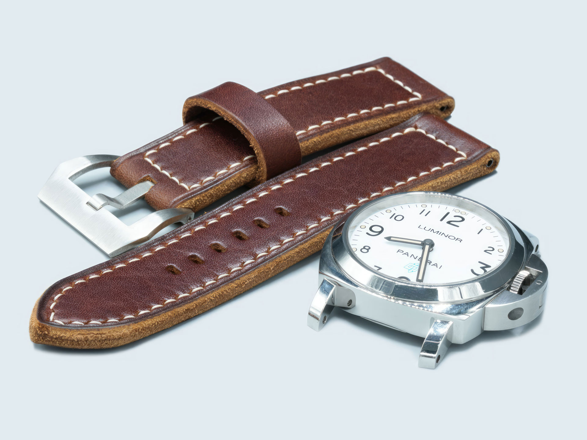 Lug end fit of thick 44mm Panerai strap with OEM buckle