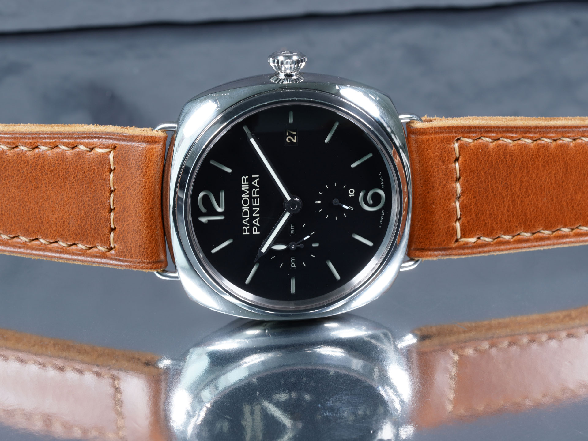 Classic Radiomir strap in tan, thick chrome-tanned leather with vintage buckle