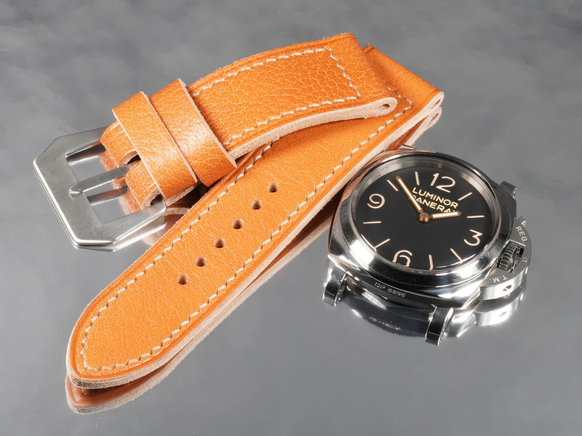 26mm-classic-tan-leather-strap-traditional-panerai-style