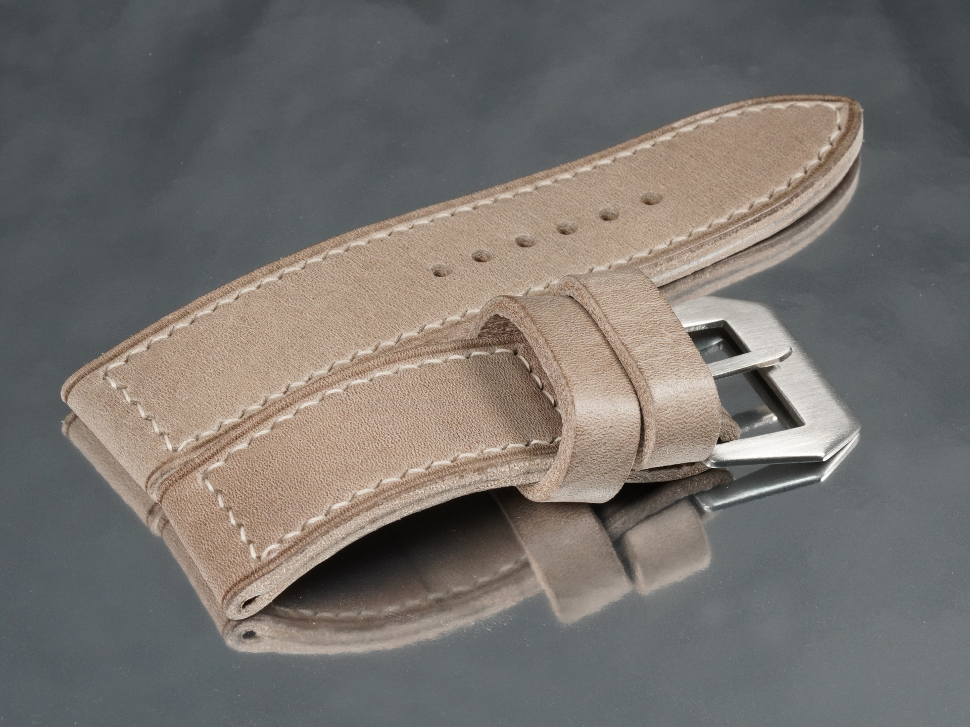 marcello-straps-thick-grey-panerai-strap-47mm-luminor-vintage-flat-buckle