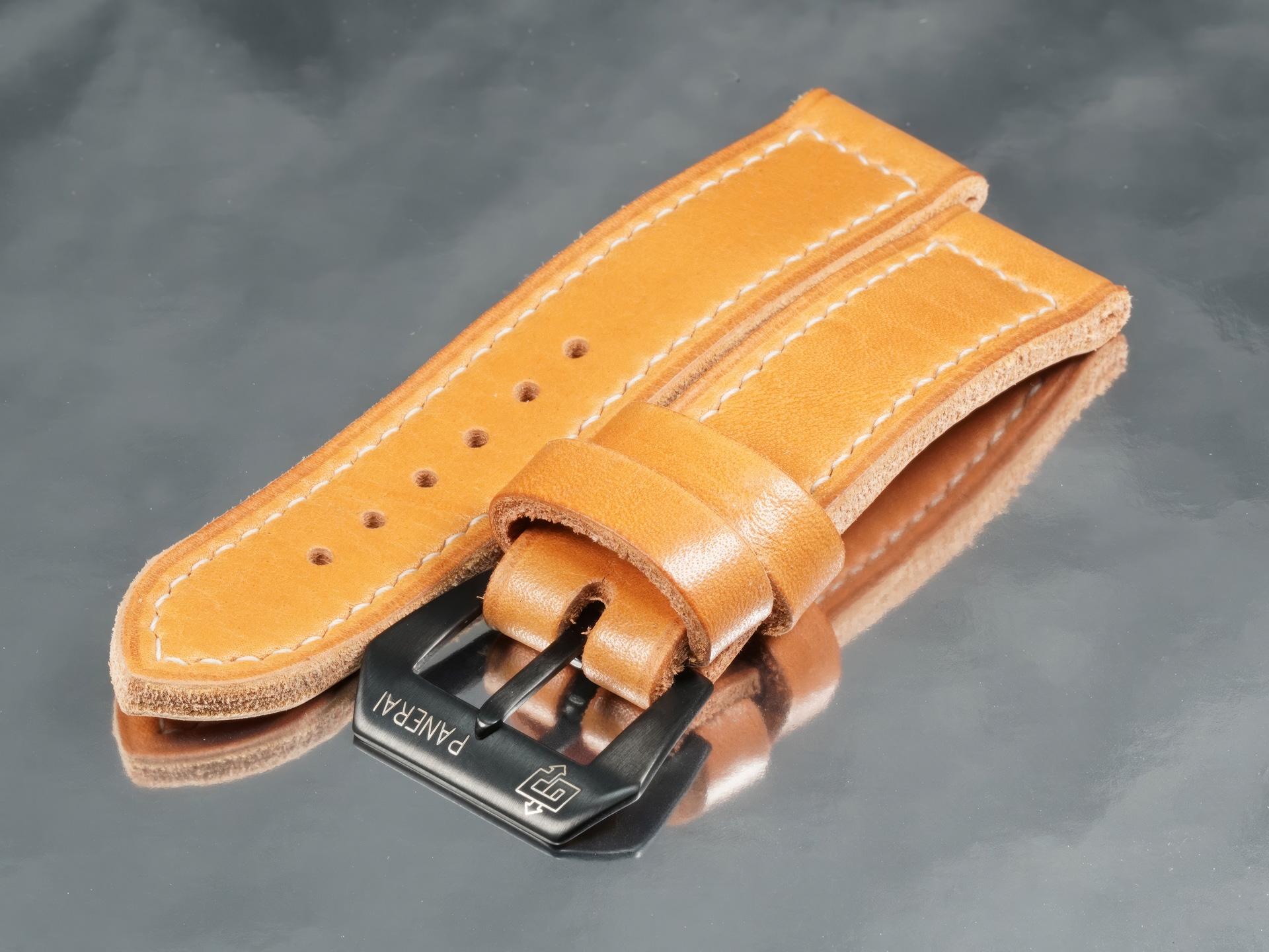 5mm thick orange tan Panerai strap handcrafted by Marcello Straps showing buckle attachment