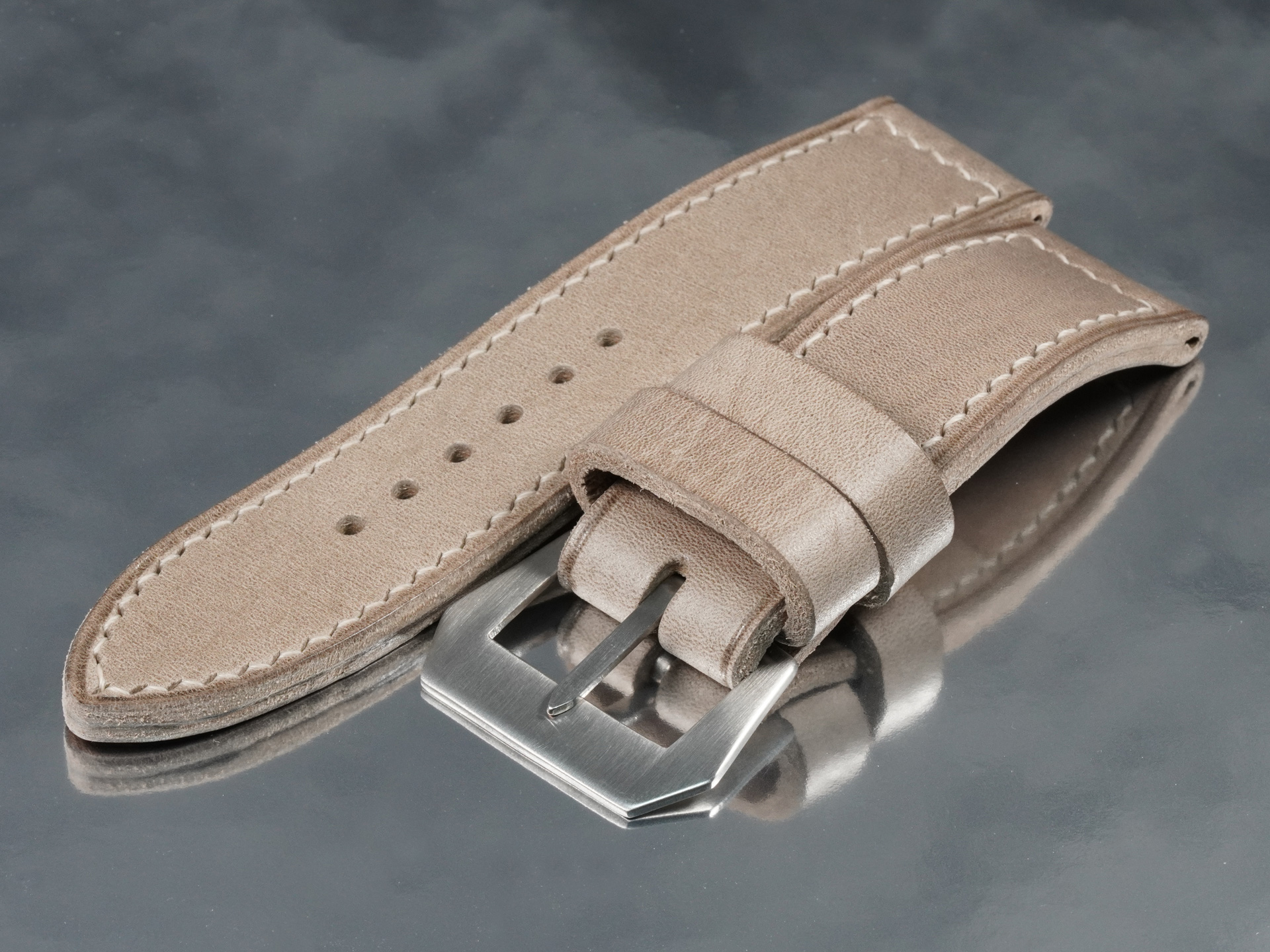 custom-47mm-panerai-luminor-grey-leather-band-pam00127-fiddy