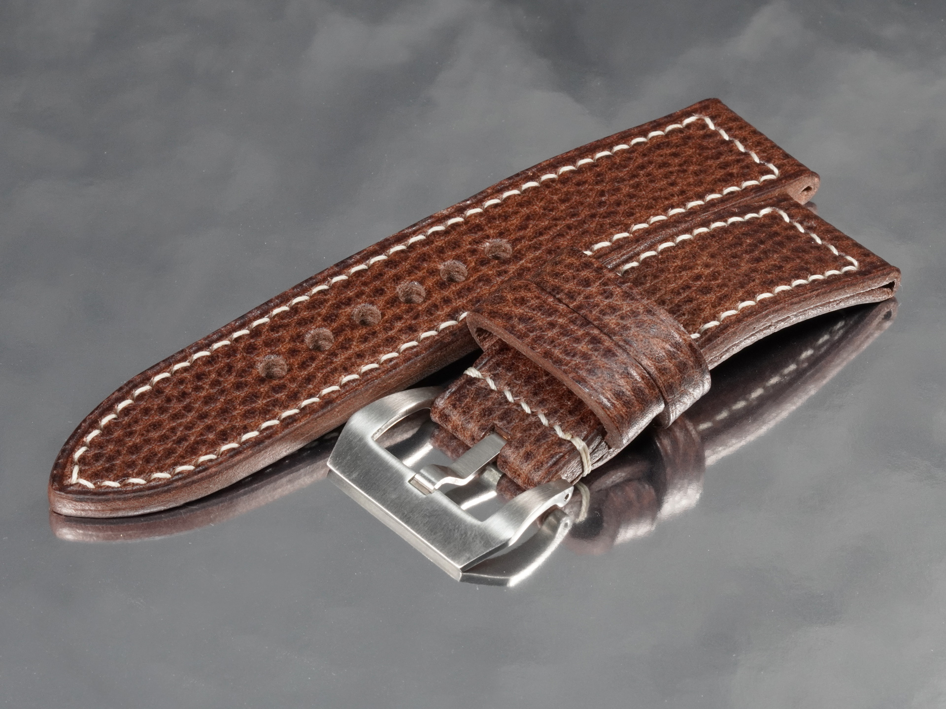 rugged-brown-textured-leather-strap-panerai-47mm-oem-buckle