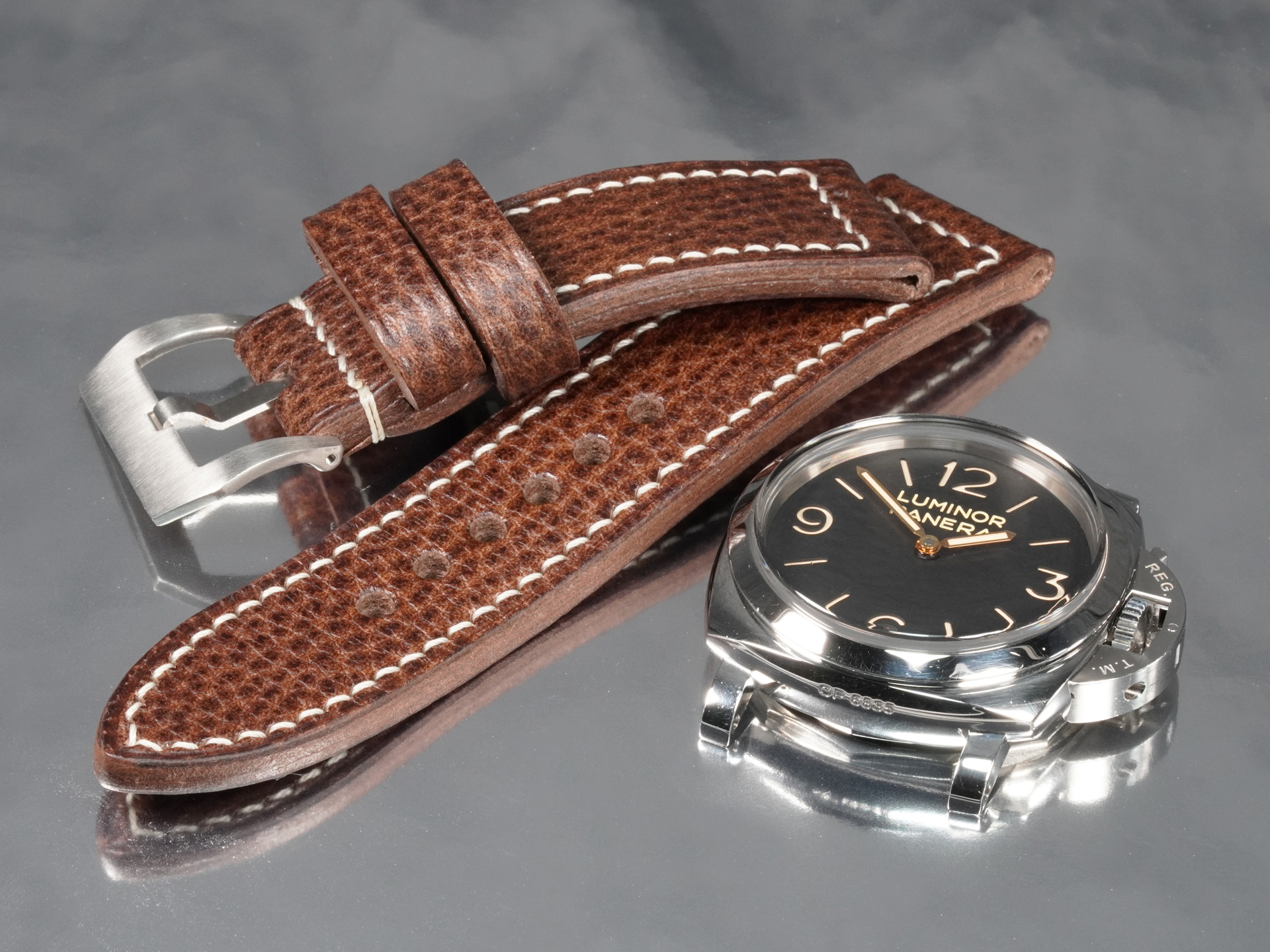 handcrafted-rugged-brown-panerai-watch-strap-screw-in-hardware