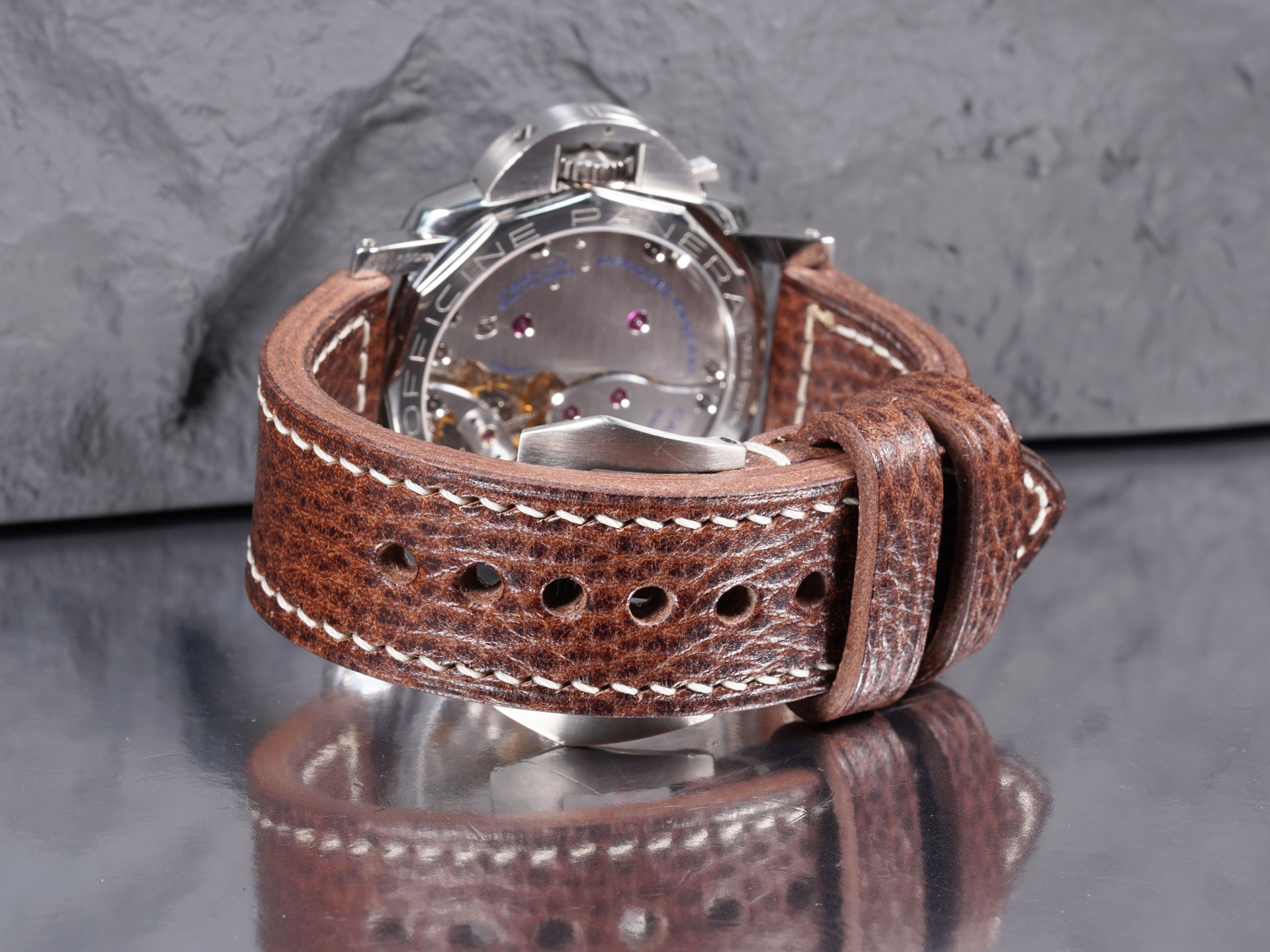 panerai-luminor-1950-thick-brown-textured-leather-strap-26mm