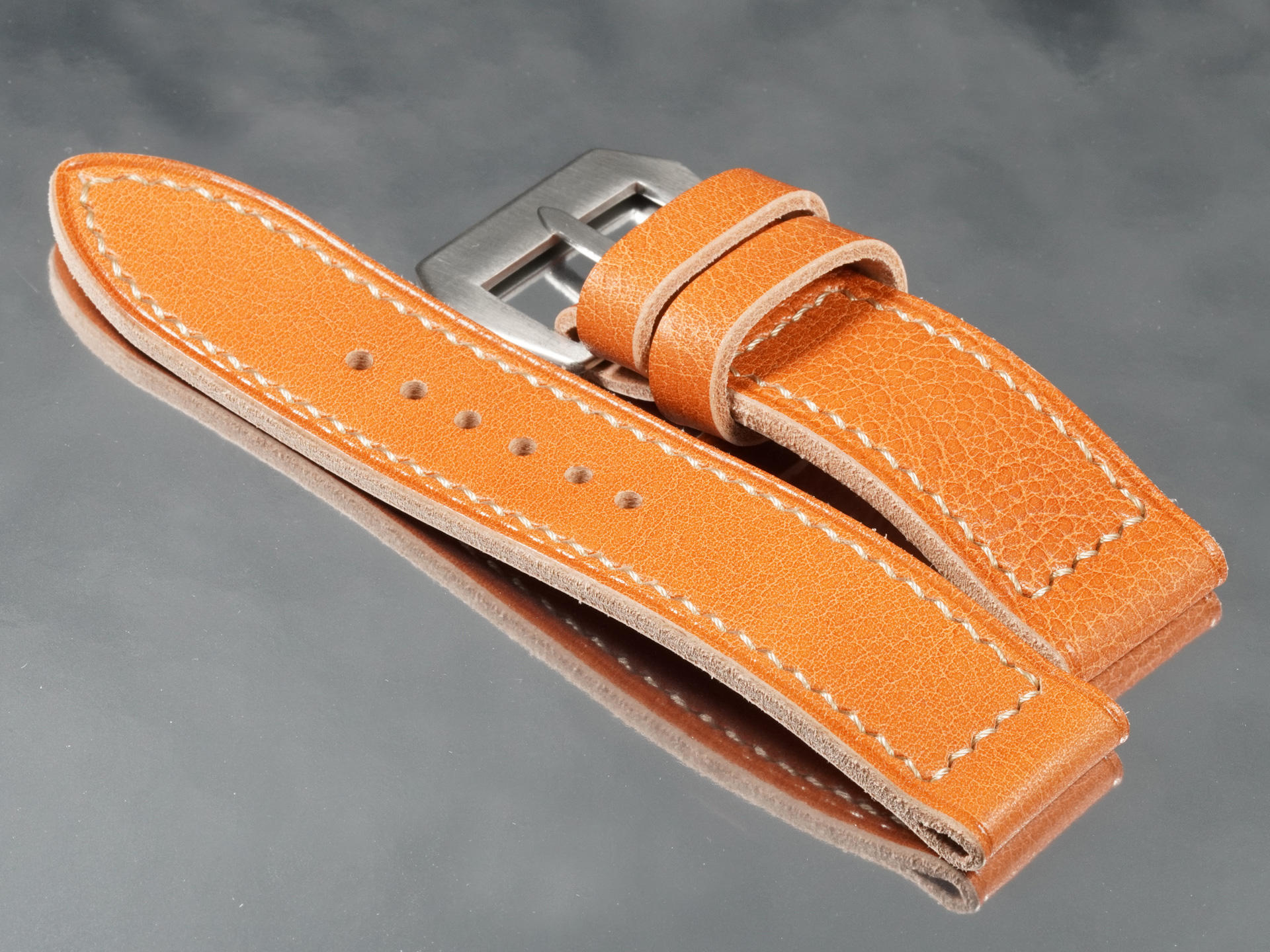 classic-tan-panerai-strap-26mm-for-47mm-luminor