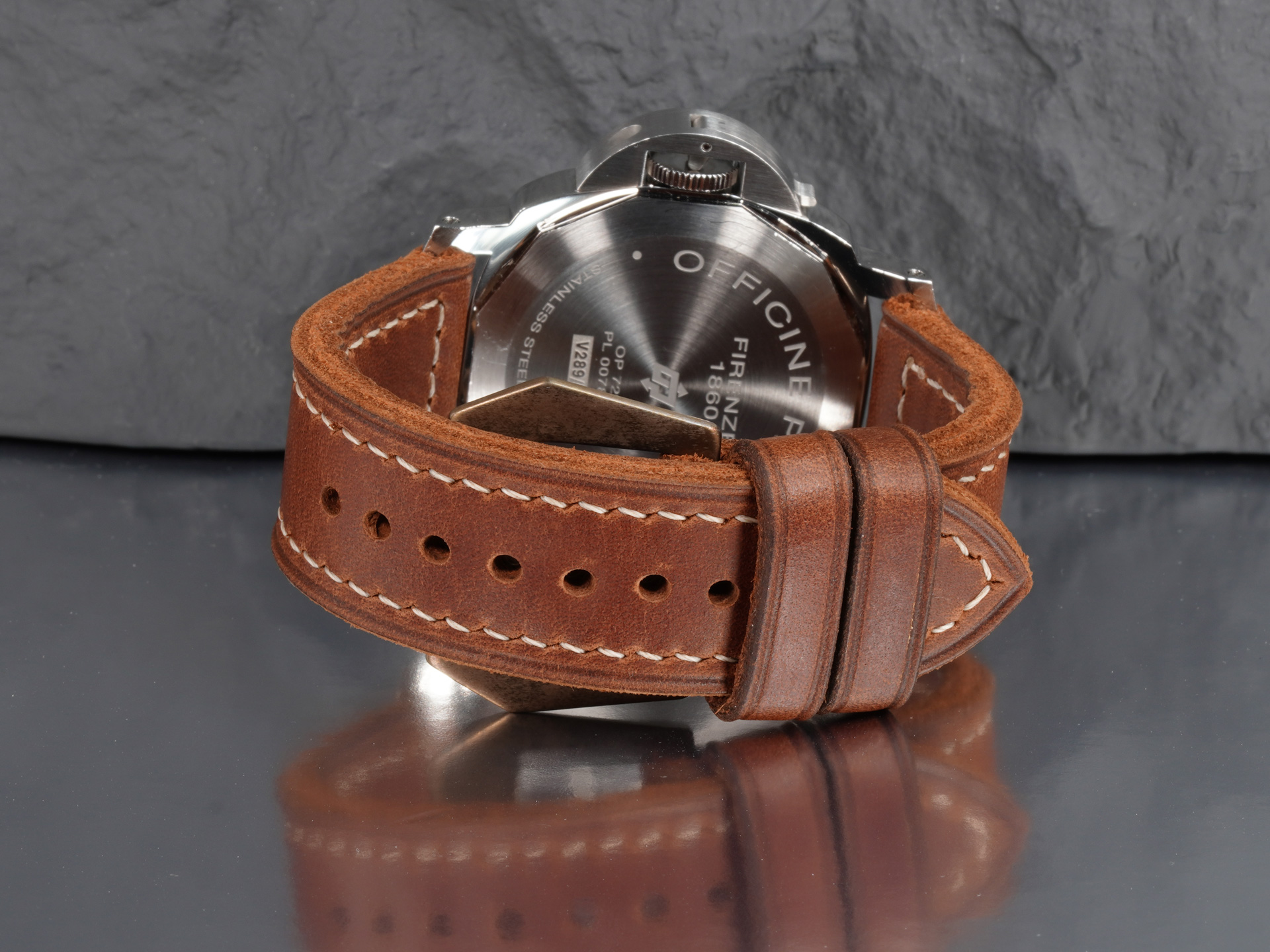 Rust brown aged leather 24mm watch strap for Panerai Luminor 44mm