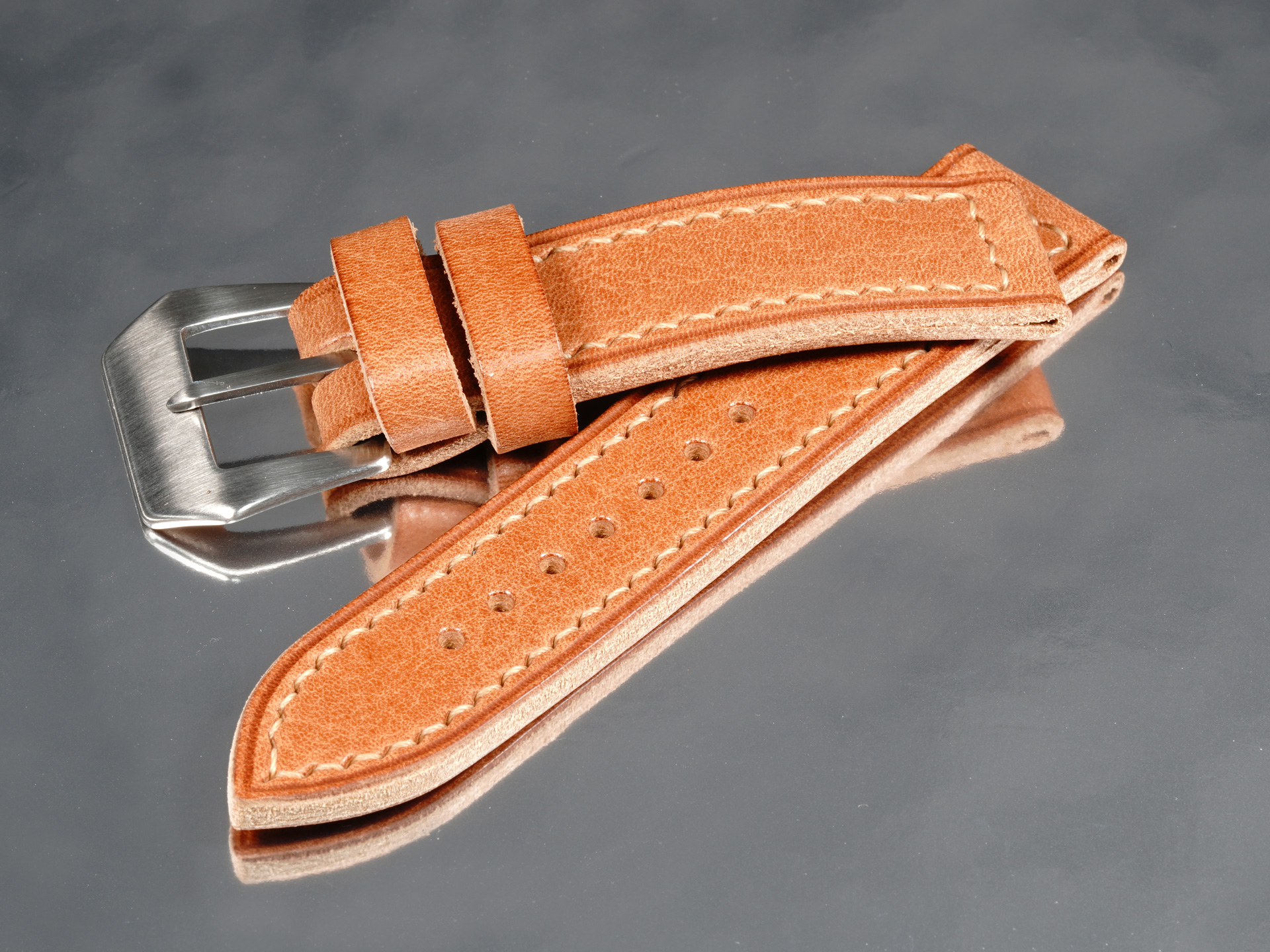 Tan leather watch strap 4.3mm thick mounted on 42mm Panerai Luminor PAM01710