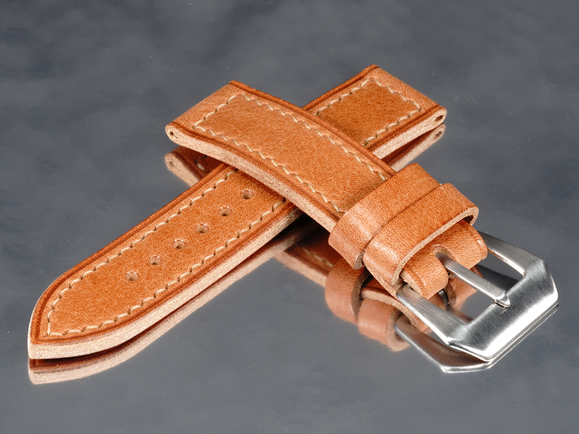 Vintage pin buckle detail on 4.3mm tan leather strap for Panerai Luminor PAM01711
