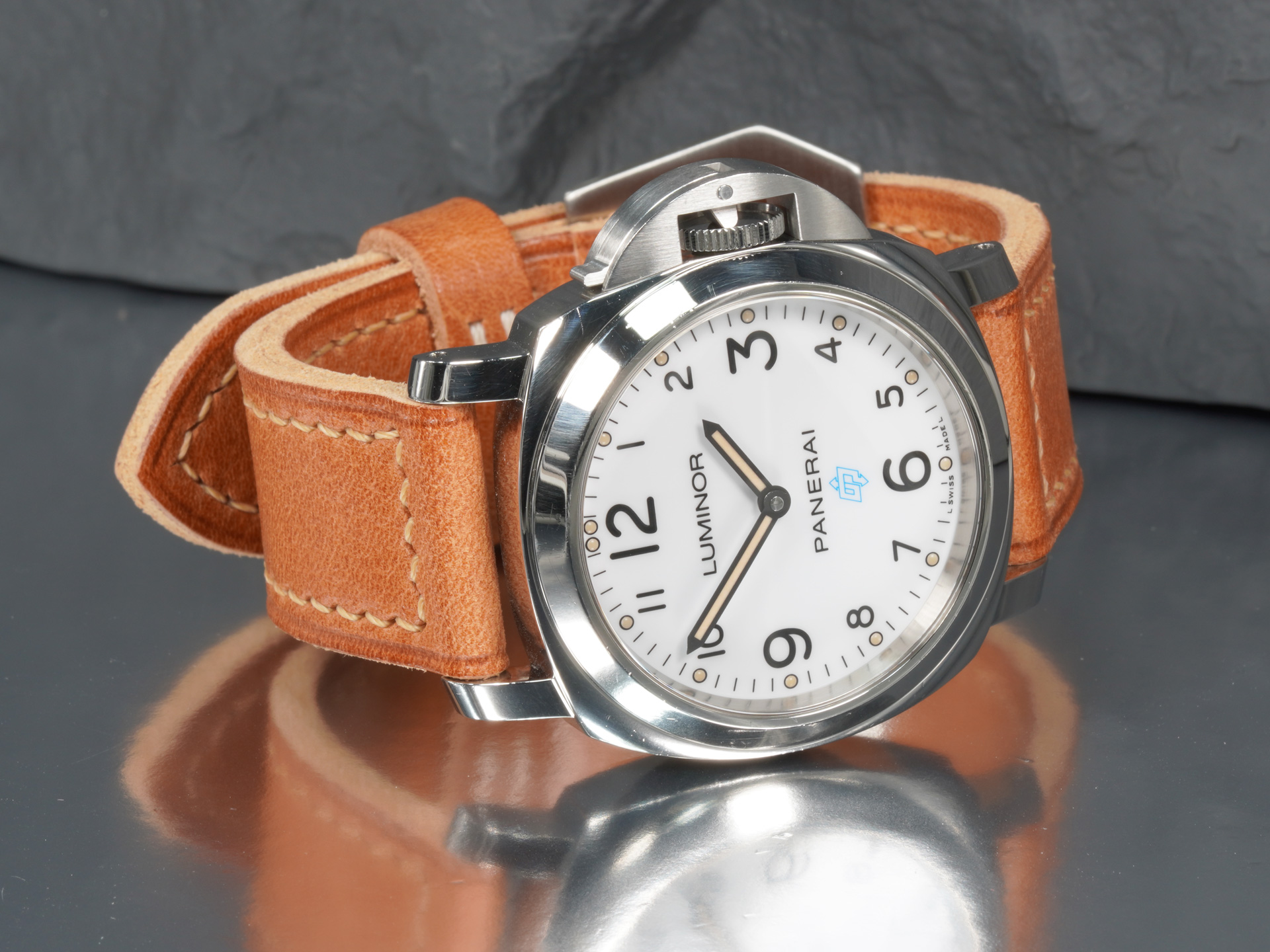 handcrafted-thick-tan-strap-for-panerai-luminor-pam00775