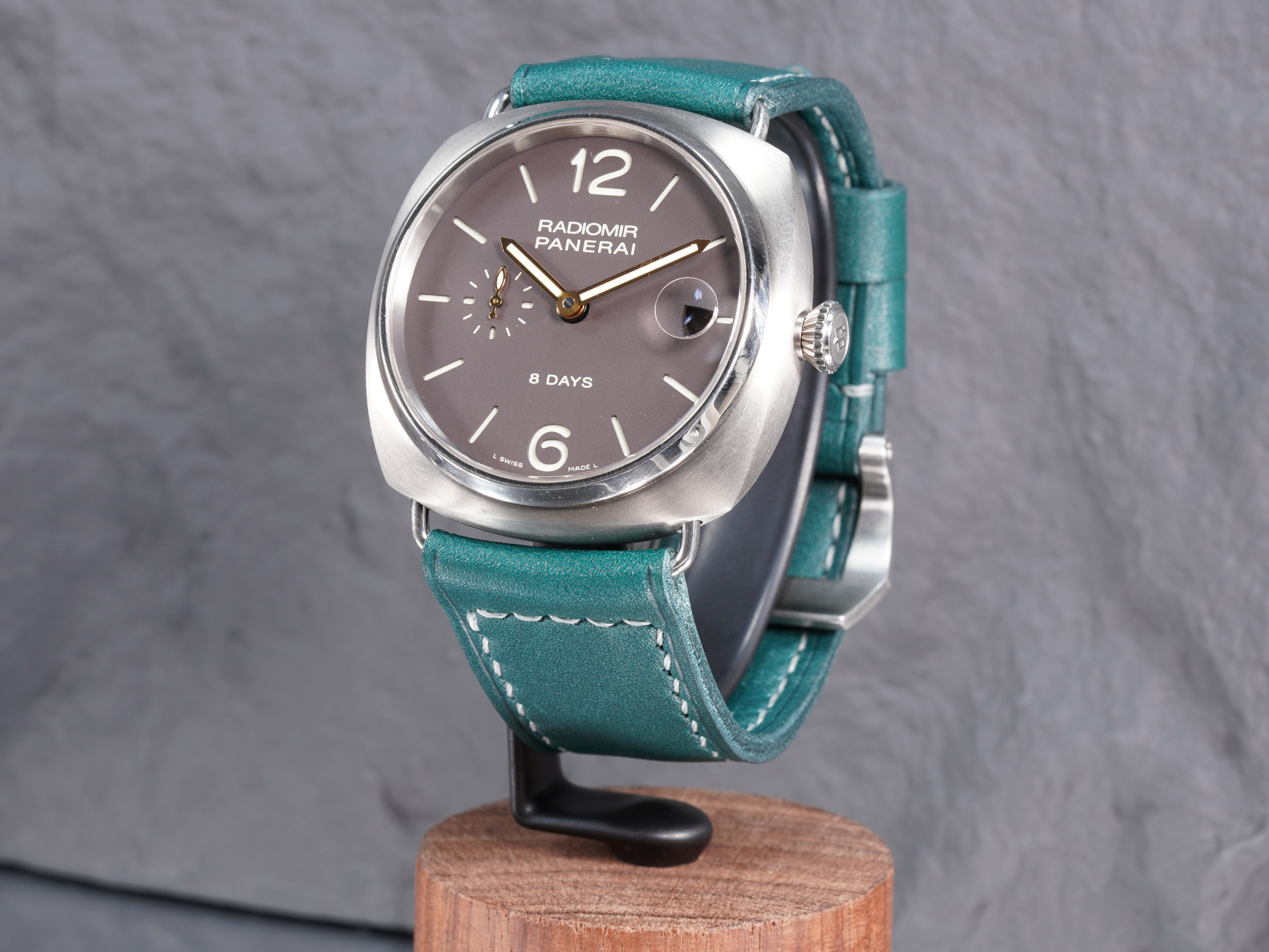 handmade-green-strap-uses-oem-buckle-panerai-radiomir-45mm