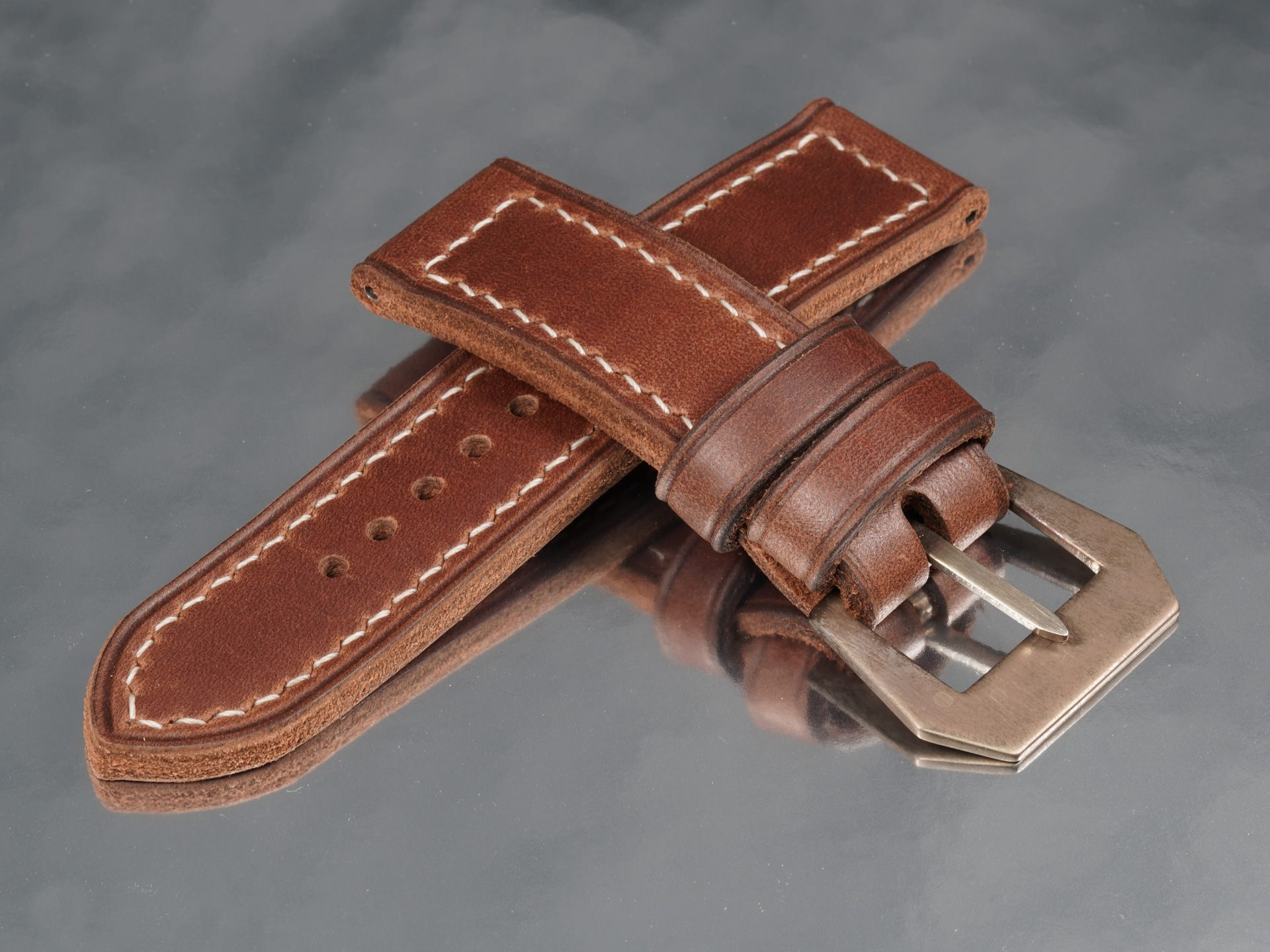 Rust brown aged leather 24mm watch strap for Panerai Luminor 44mm